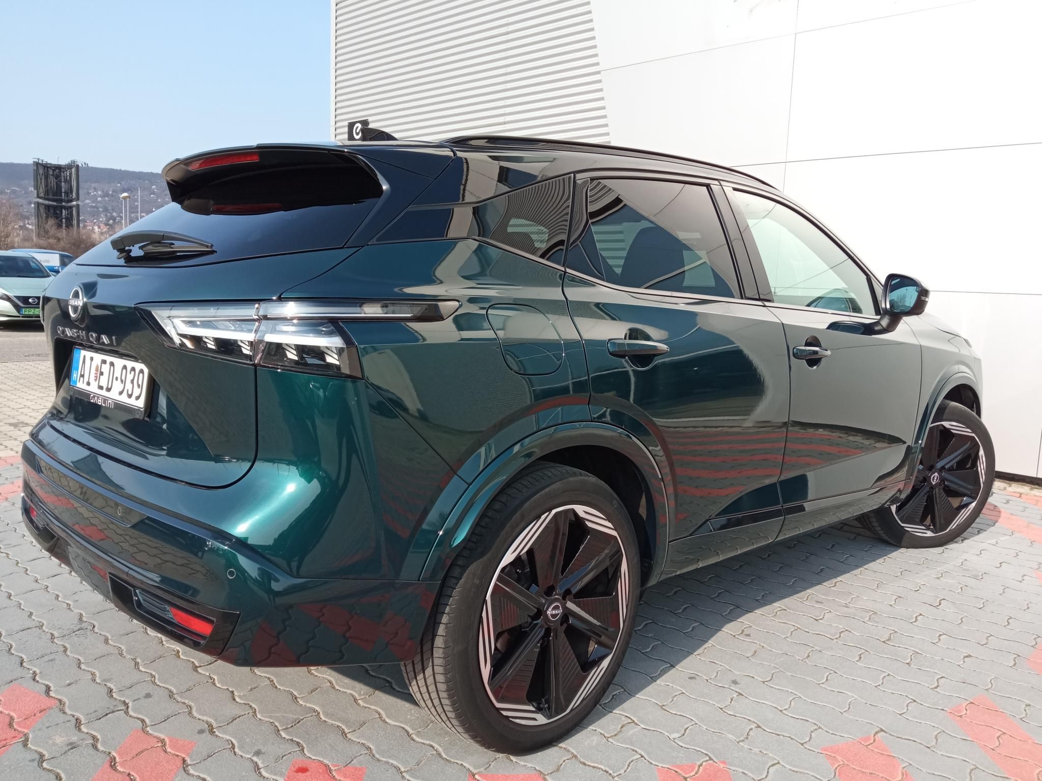 NISSAN QASHQAI 1.3 DIG-T Mild N-Design X-Tronic Magyarországi! Head-up display! Keyless-go! 360 fokos kamera! Panoráma tető! - 6. kép