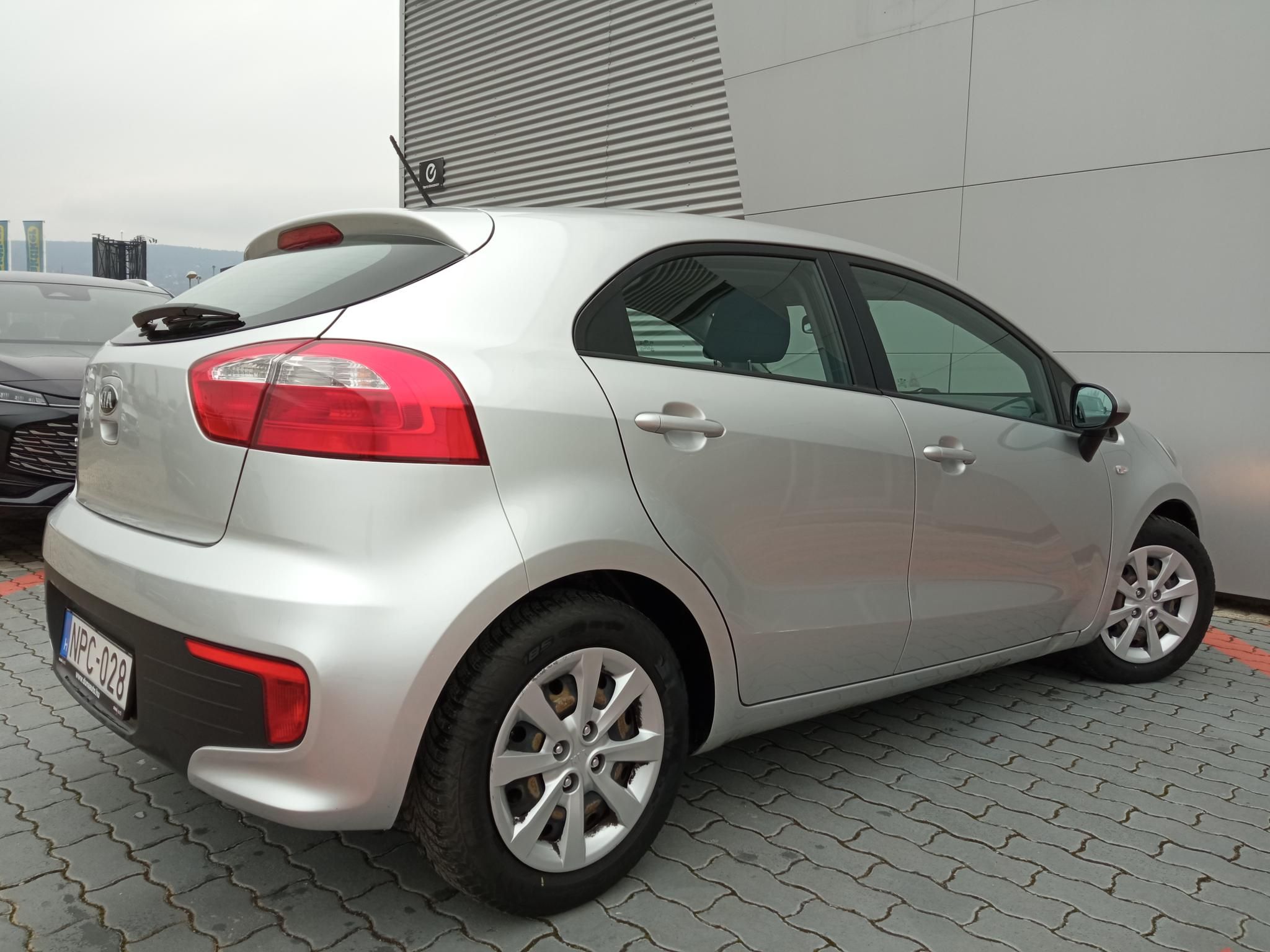 KIA RIO 1.2 CVVT LX Magyarországi! Végig vezetett szervizkönyv! Klíma! - 6. kép