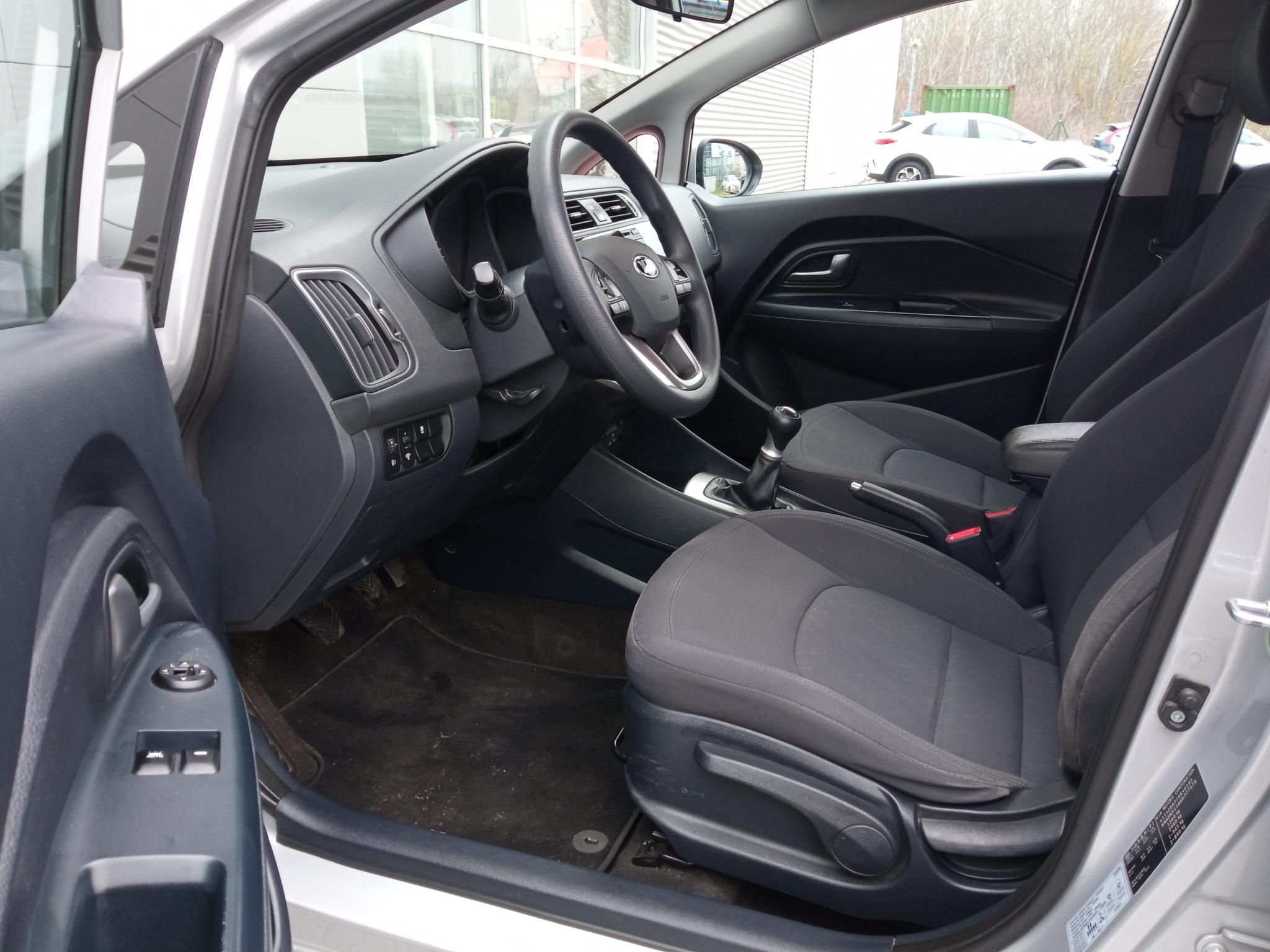 KIA RIO 1.2 CVVT LX Magyarországi! Végig vezetett szervizkönyv! Klíma! - 7. kép