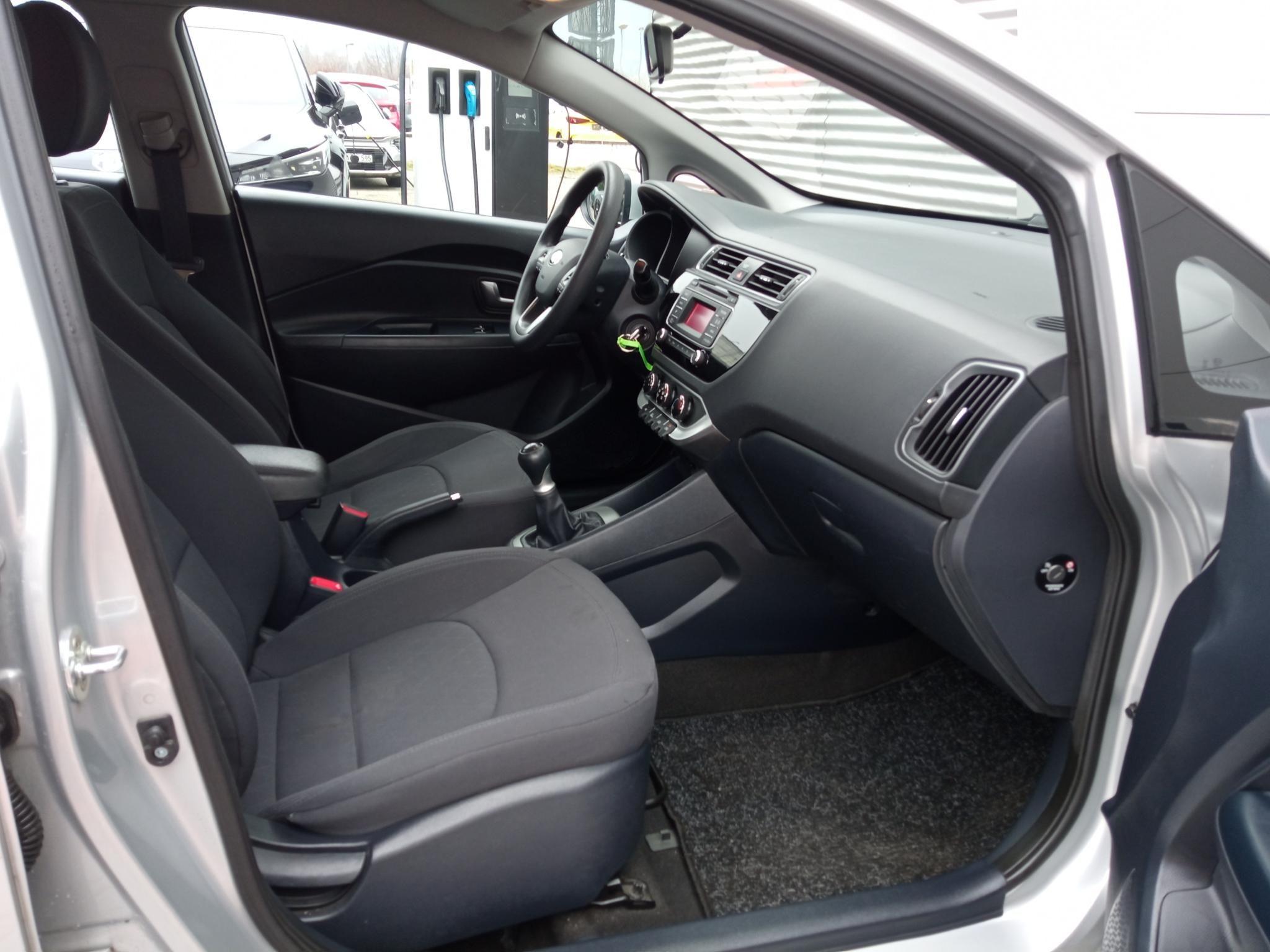 KIA RIO 1.2 CVVT LX Magyarországi! Végig vezetett szervizkönyv! Klíma! - 9. kép