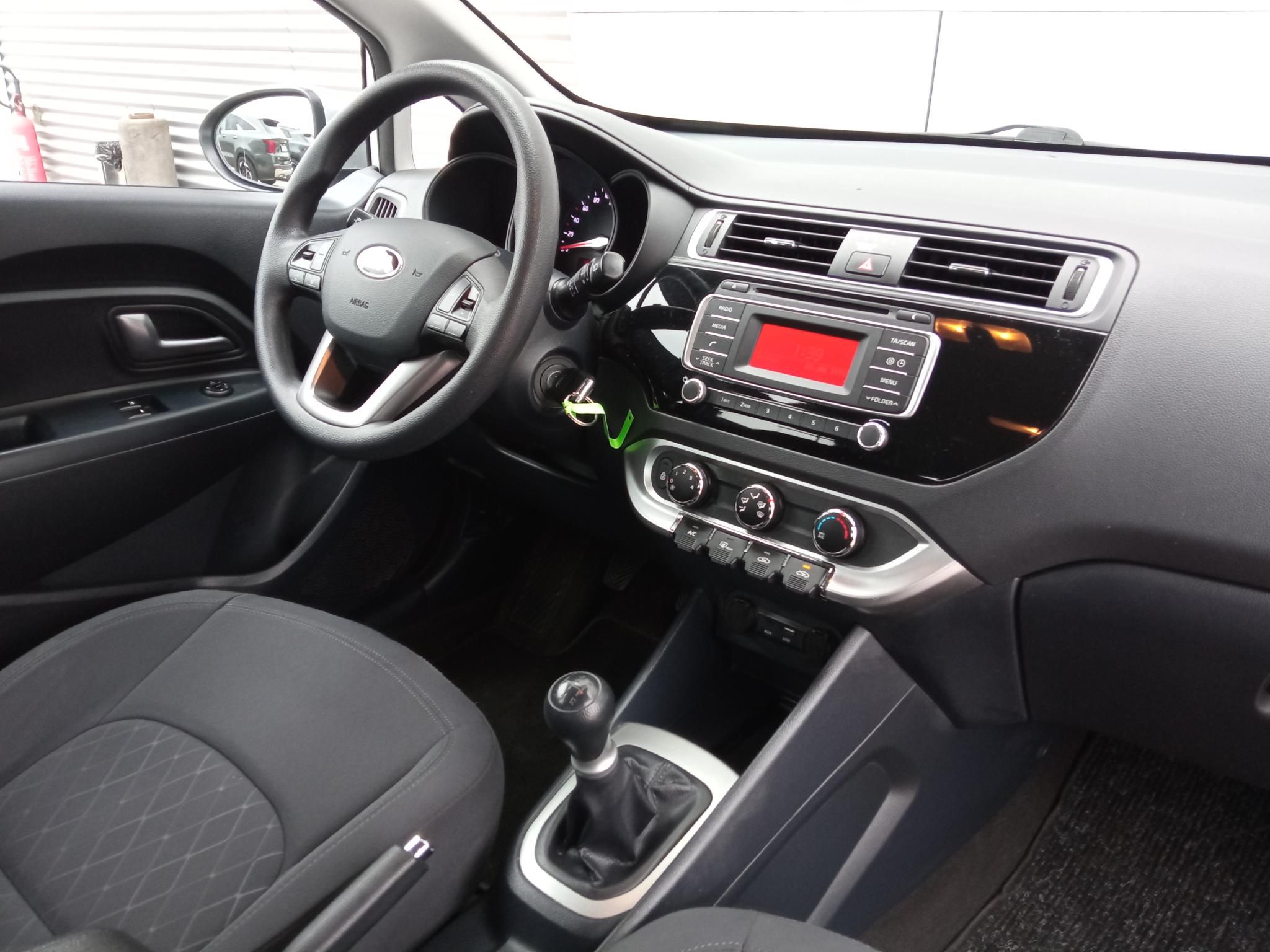 KIA RIO 1.2 CVVT LX Magyarországi! Végig vezetett szervizkönyv! Klíma! - 10. kép