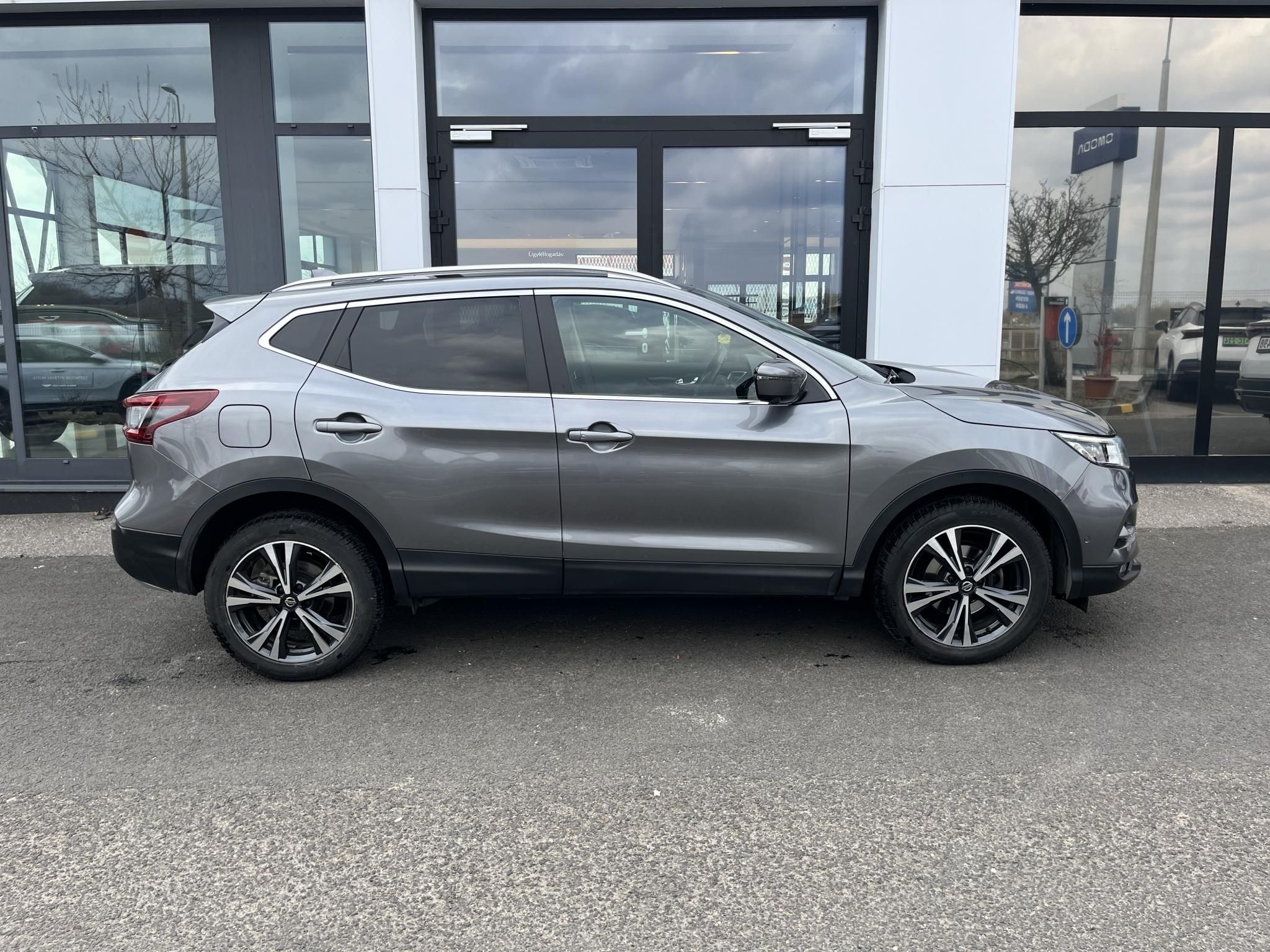 NISSAN QASHQAI 1.3 DIG-T N-Connecta DCT Magyarországi! Leinformálható! - 4. kép
