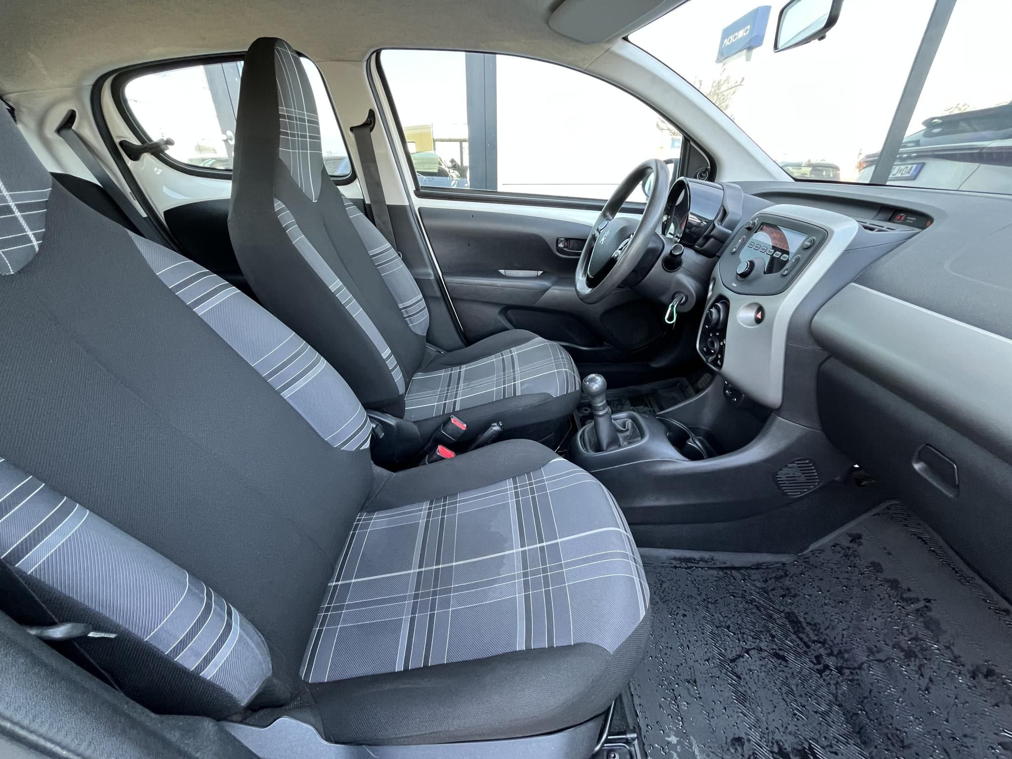 PEUGEOT 108 - 11. kép