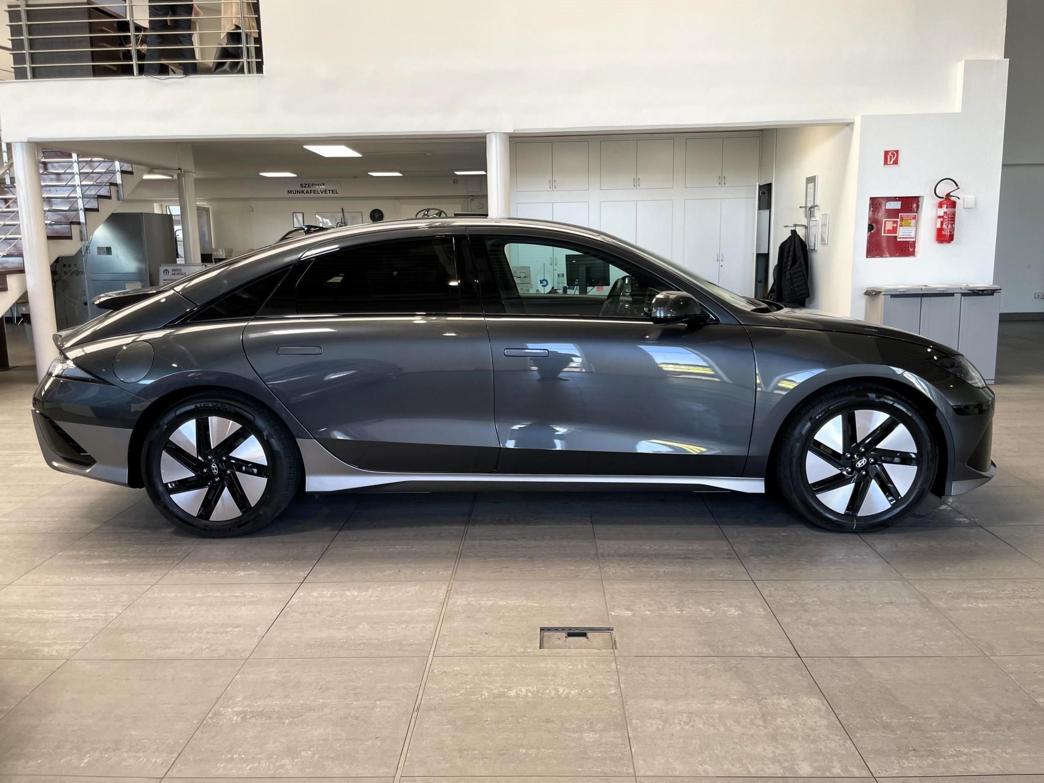 HYUNDAI IONIQ 6 77,4kWh Prime RWD Garanciális! Azonnal elvihető! - 4. kép