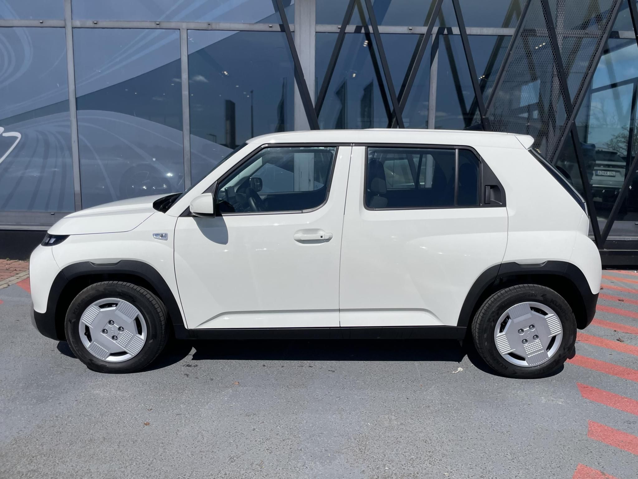 HYUNDAI INSTER 49kWh Comfort Garanciális! Ülés+kormányfűtés! - 3. kép