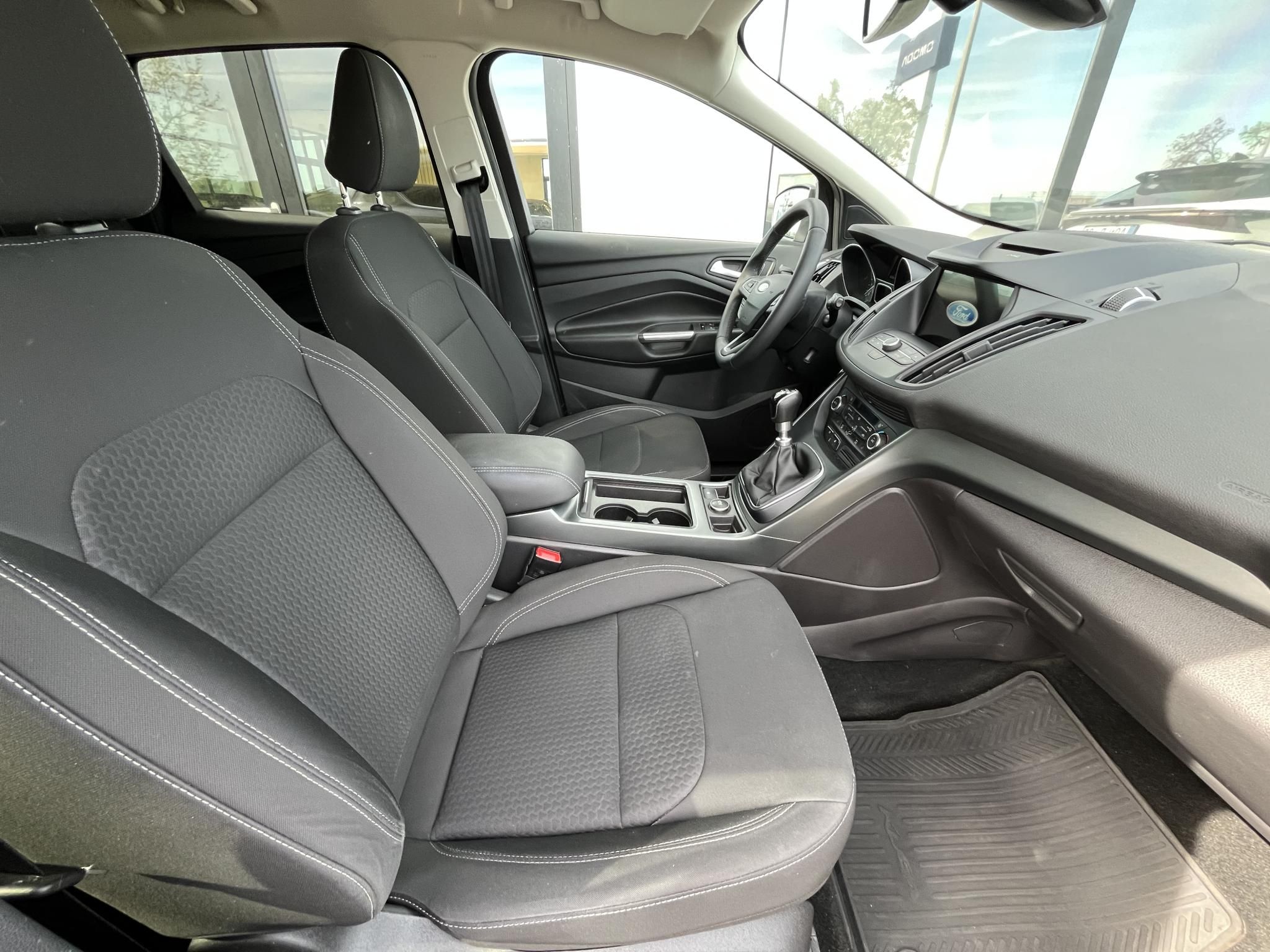 FORD KUGA 1.5 EcoBoost Titanium Magyarországi! Leinformálható! - 10. kép