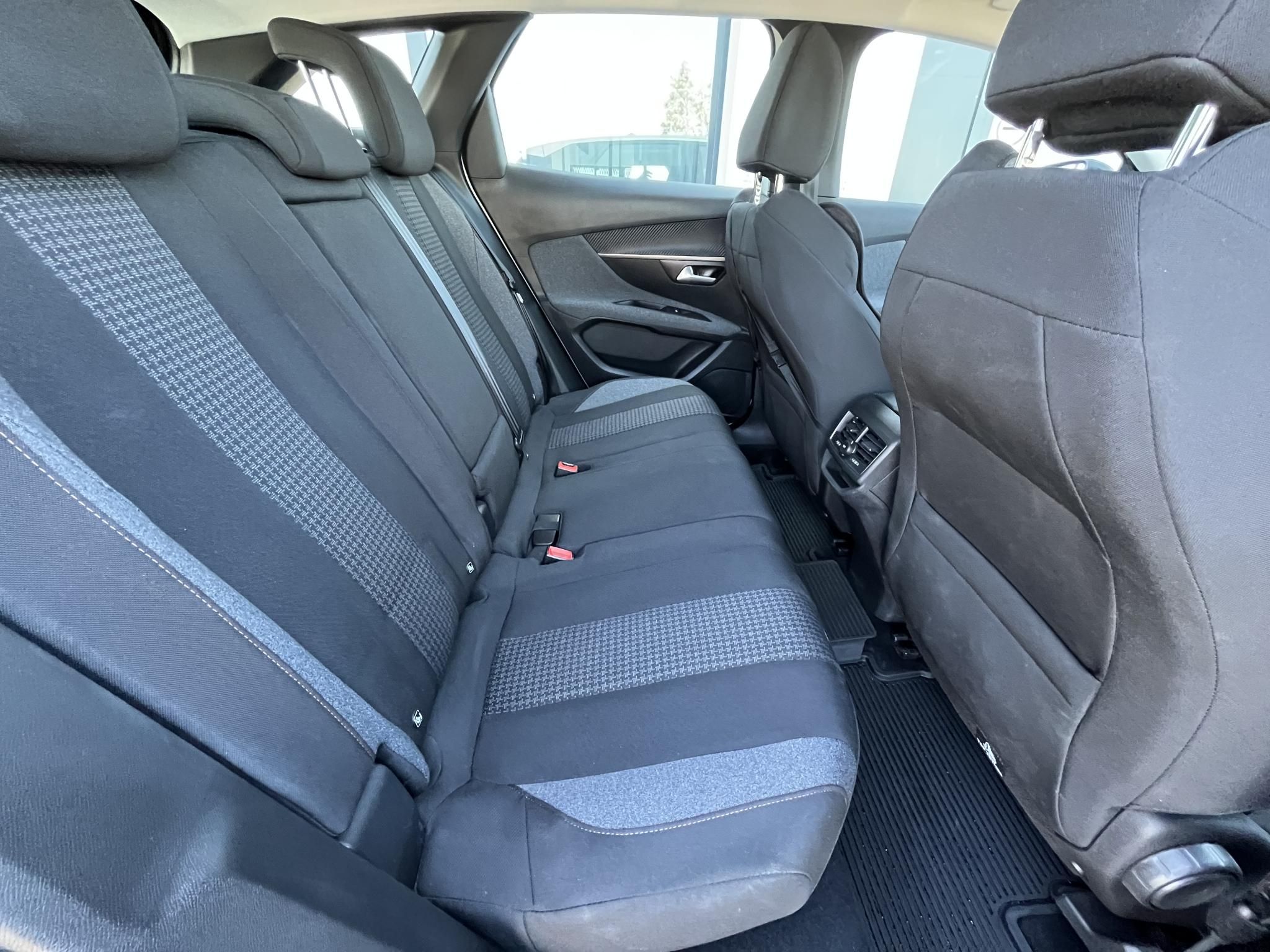 PEUGEOT 3008 1.2 PureTech Active Pack EAT8 Garanciális! Magyarországi! Leinformálható! - 12. kép