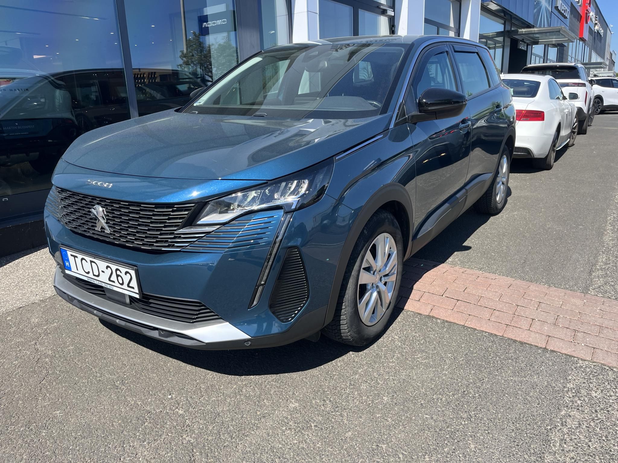 PEUGEOT 5008 1.2 PureTech Family Edition (7 személyes ) Garanciális! Magyarországi! Leinformálható! - 3. kép