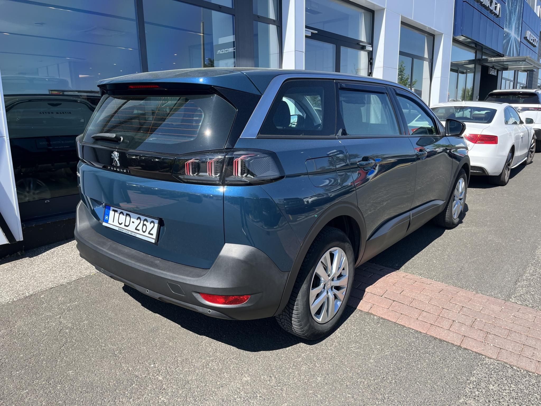 PEUGEOT 5008 1.2 PureTech Family Edition (7 személyes ) Garanciális! Magyarországi! Leinformálható! - 5. kép