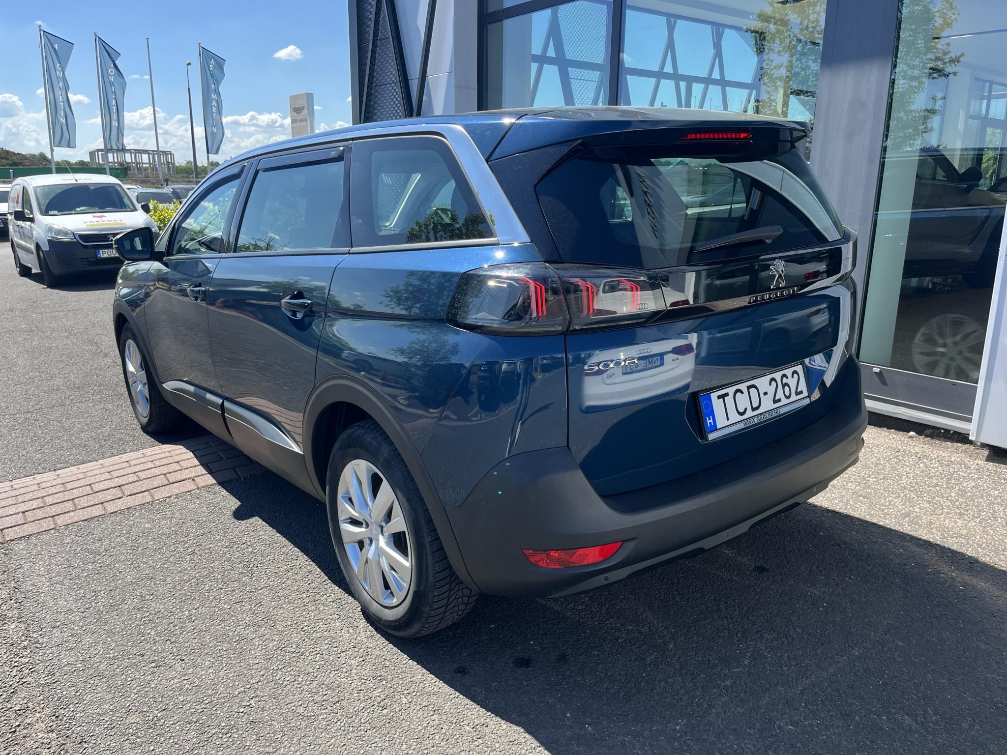 PEUGEOT 5008 1.2 PureTech Family Edition (7 személyes ) Garanciális! Magyarországi! Leinformálható! - 7. kép