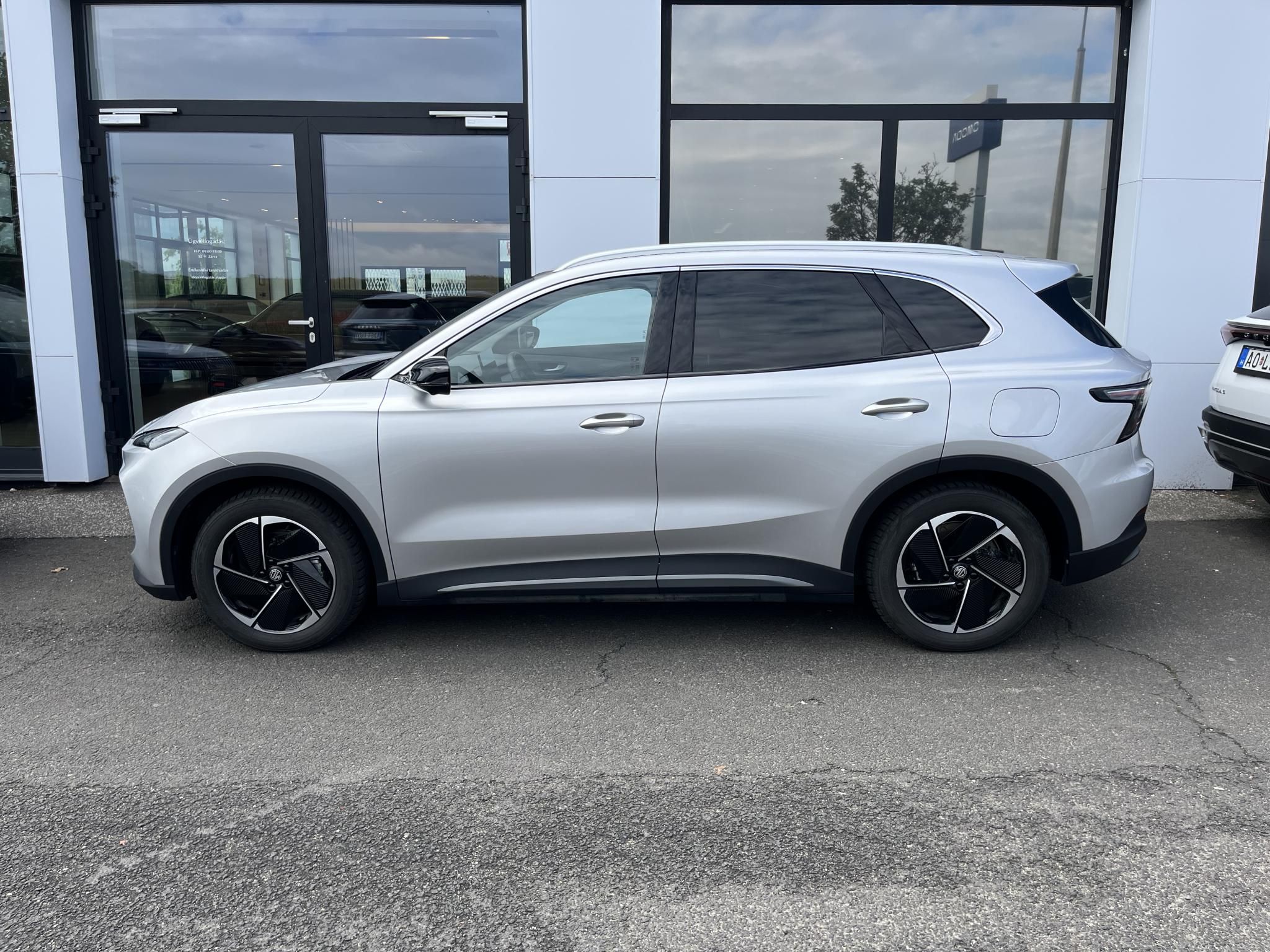 MG MGS5 EV S5 EV Luxury 62,1 kWh Áfa visszaigényelhető! Garanciális! Magyarországi! - 8. kép
