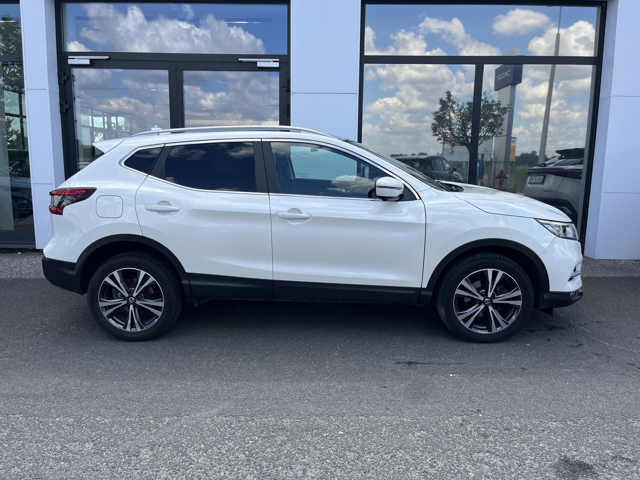 NISSAN QASHQAI 1.3 DIG-T N-Connecta Magyarországi! Leinformálható! Rendszeresen karbantartott! - 4. kép