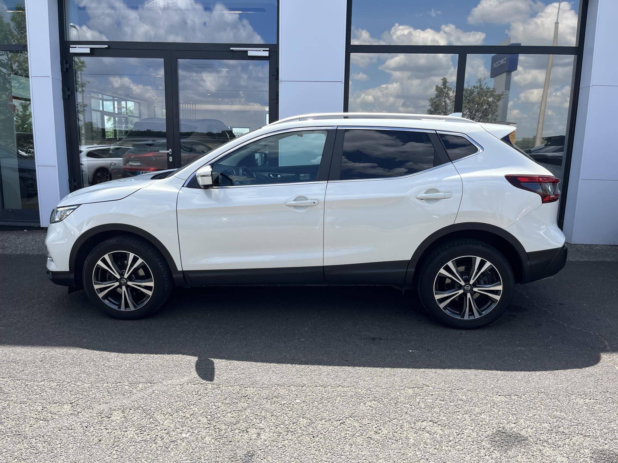NISSAN QASHQAI 1.3 DIG-T N-Connecta Magyarországi! Leinformálható! Rendszeresen karbantartott! - 8. kép