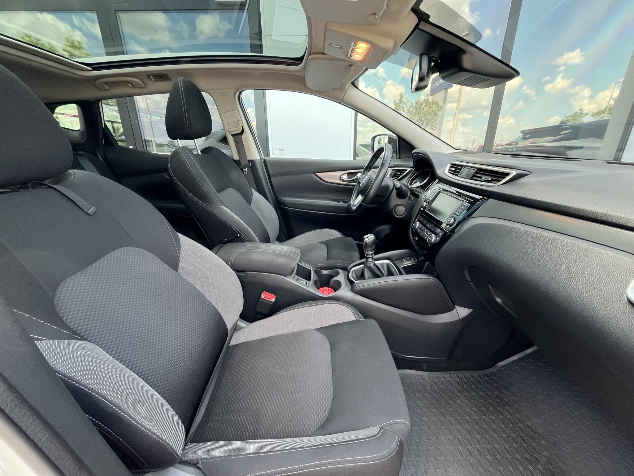 NISSAN QASHQAI 1.3 DIG-T N-Connecta Magyarországi! Leinformálható! Rendszeresen karbantartott! - 11. kép