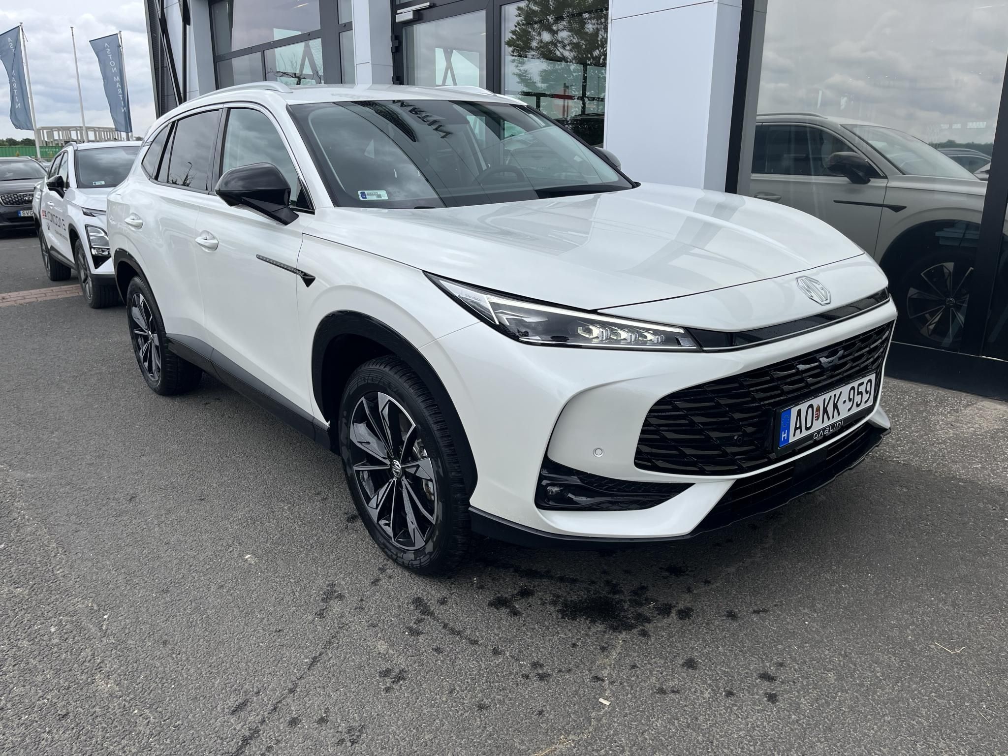 MG HS 1.5 T-GDI Hybrid+ Luxury (Automata) Garanciális! Magyarországi! Leinformálható! - 1. kép