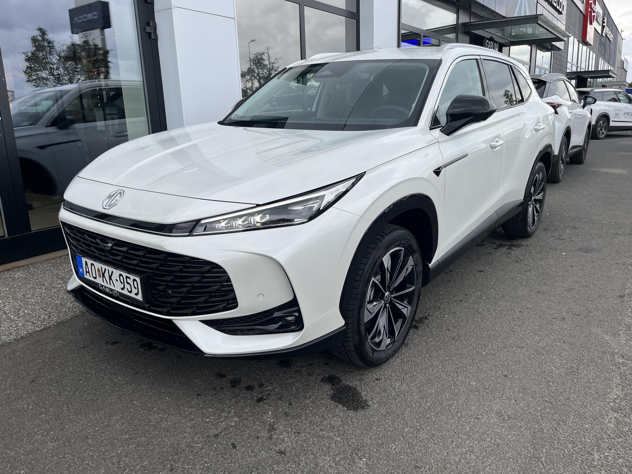MG HS 1.5 T-GDI Hybrid+ Luxury (Automata) Garanciális! Magyarországi! Leinformálható! - 3. kép