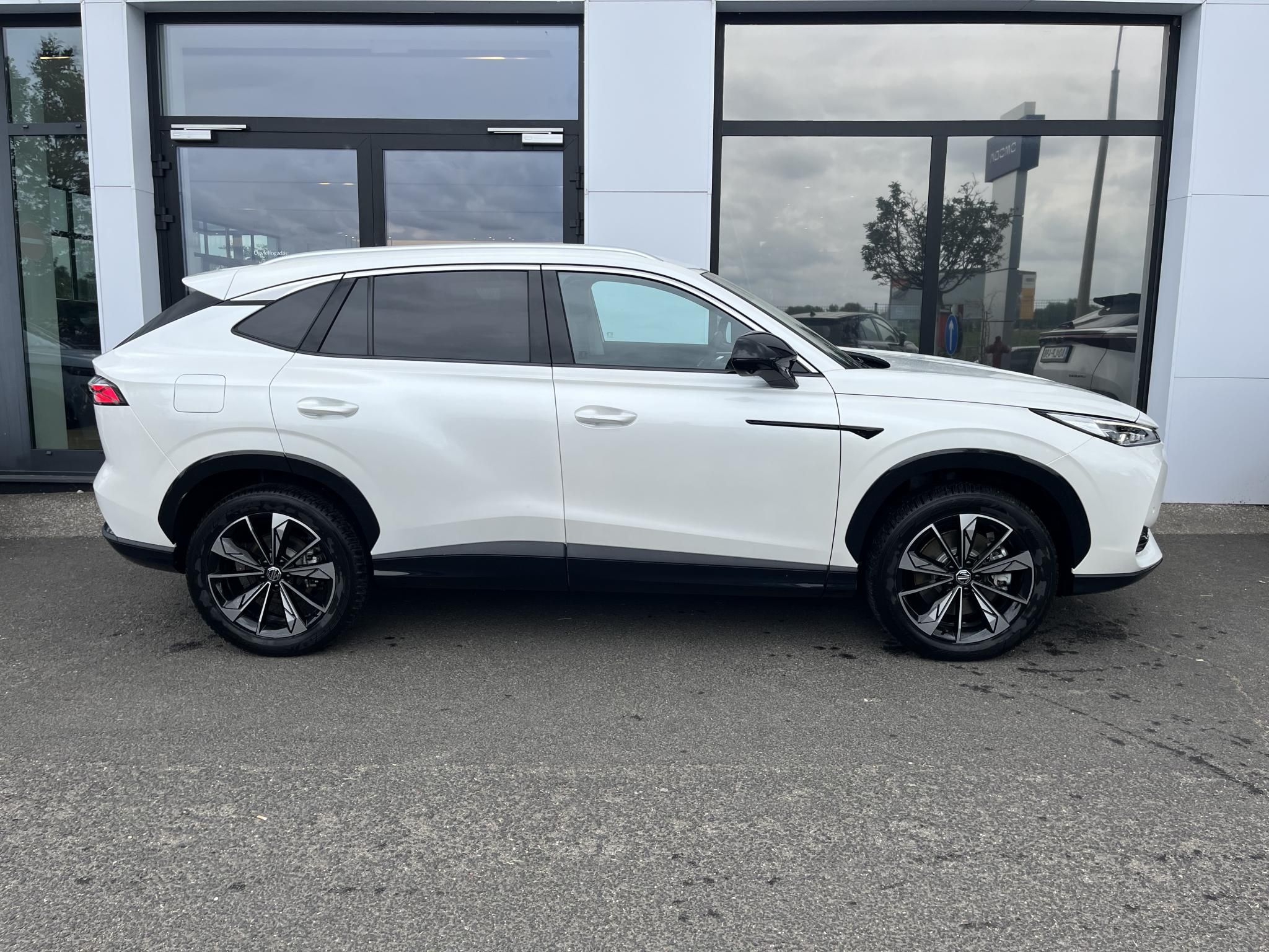 MG HS 1.5 T-GDI Hybrid+ Luxury (Automata) Garanciális! Magyarországi! Leinformálható! - 4. kép