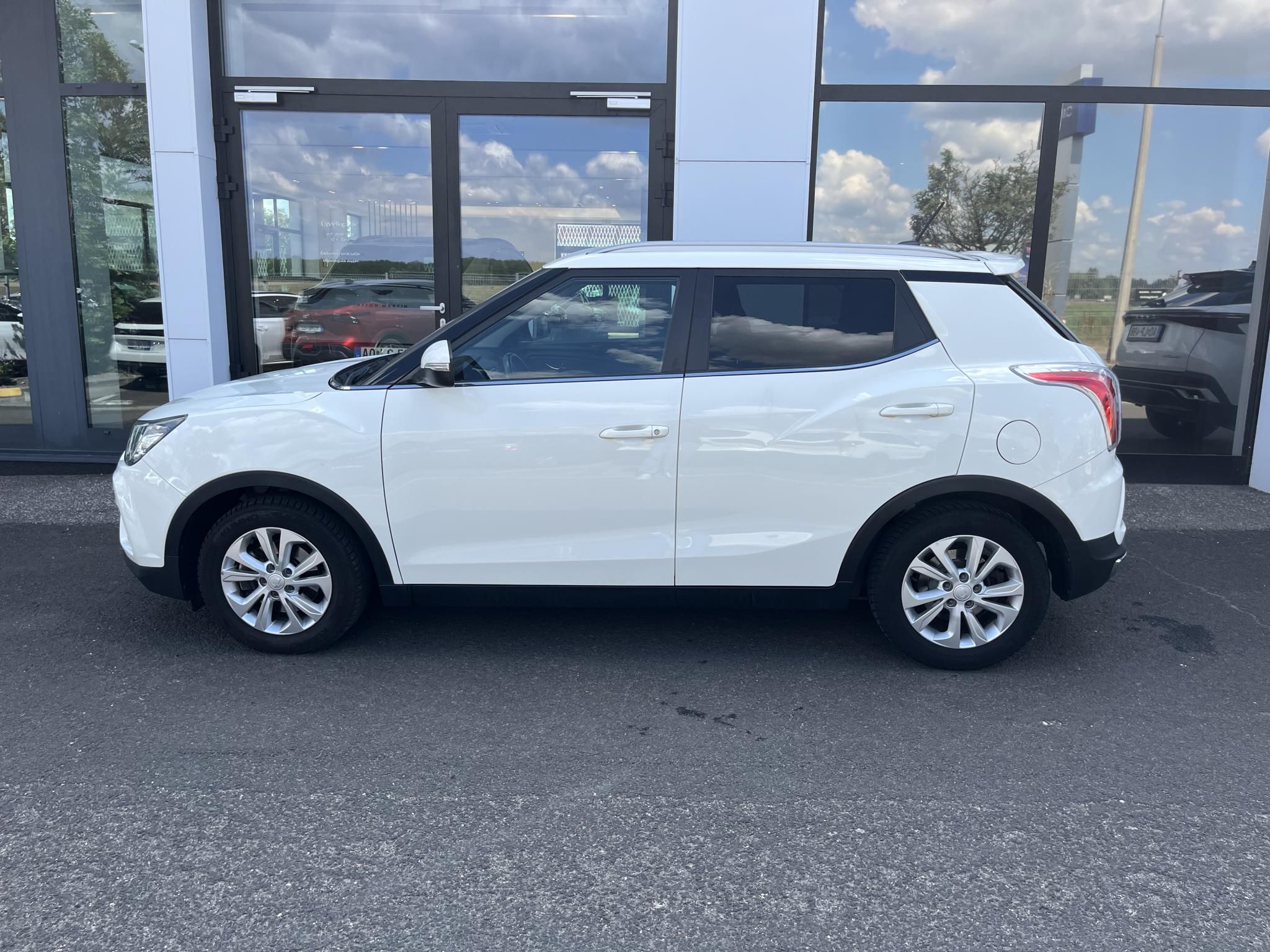 SSANGYONG TIVOLI 1.6 e-XDI DLX Magyarországi! Leinformálható! Vezetett szervizkönyv! - 8. kép
