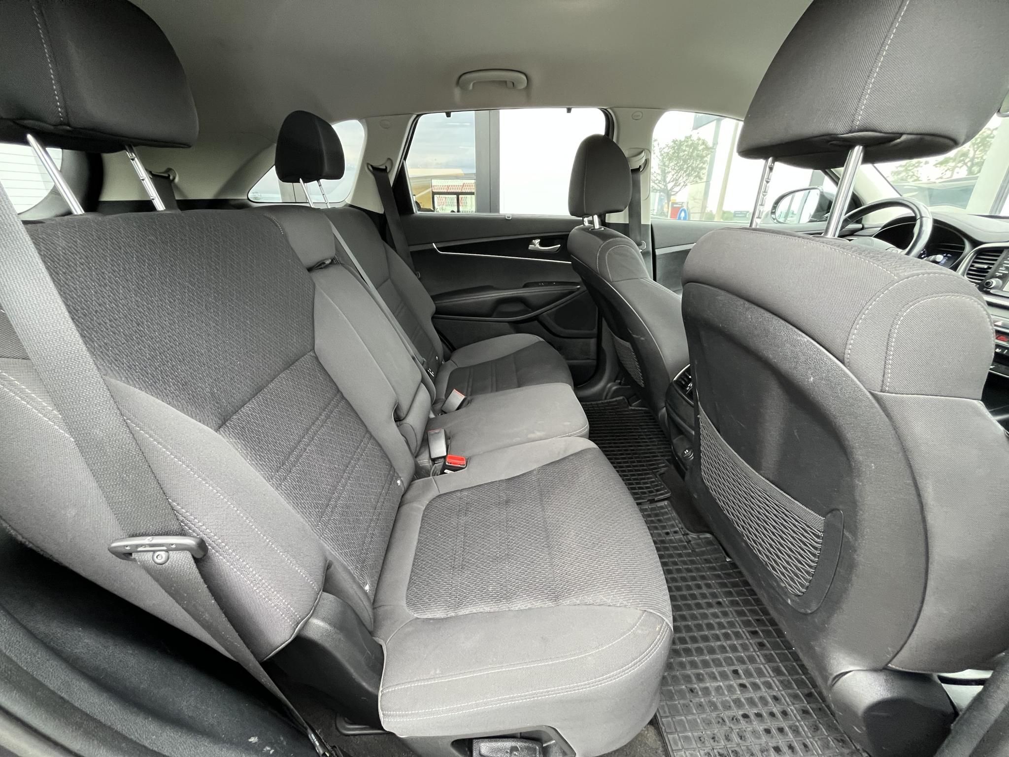 KIA SORENTO 2.4 GDI LX Plus (Automata) [7 személy] Magyarországi! Navigáció! Tolatókamera! - 12. kép