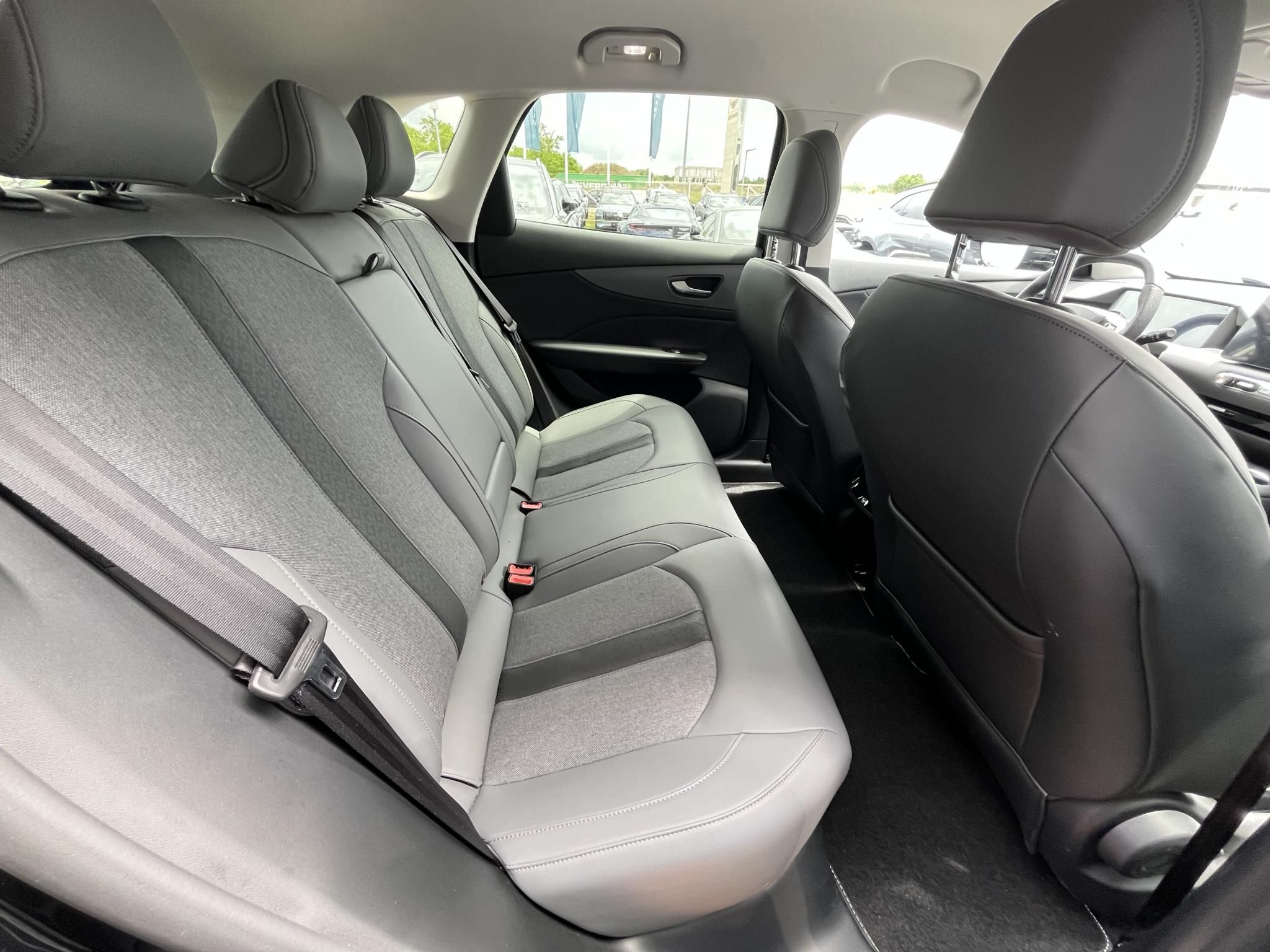 MG MGS5 EV﻿ S5 EV Luxury 62,1 kWh Áfa visszaigényelhető! Garanciális! Magyarországi! Leinformálható! - 12. kép