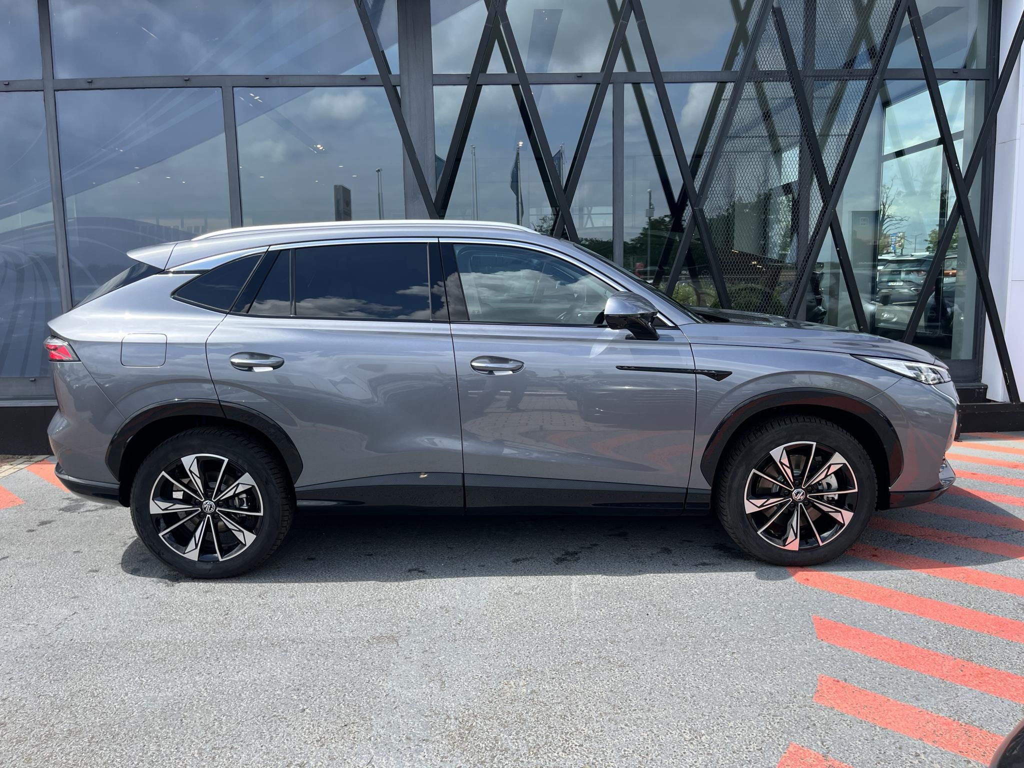 MG HS 1.5 T-GDI Hybrid+ Luxury (Automata) Áfa visszaigényelhető! Magyarországi! Leinformálható! - 4. kép