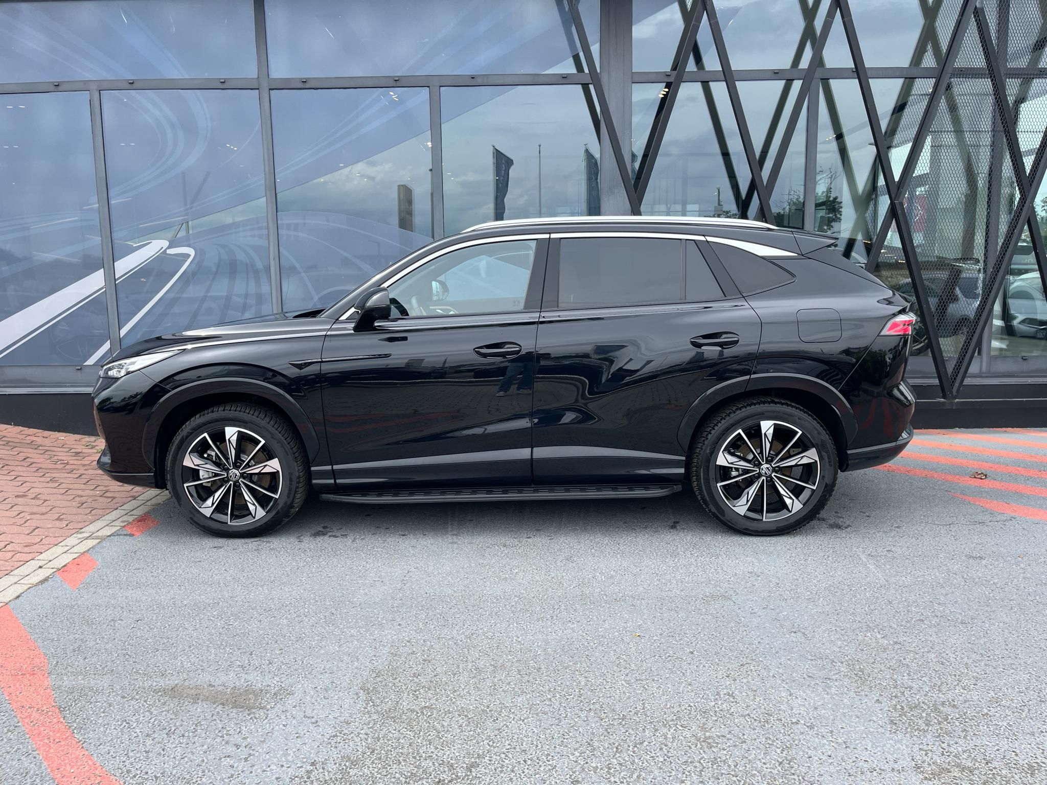 MG HS 1.5 T-GDI PHEV Luxury (Automata) Áfa visszaigényelhető! Magyarországi! Leinformálható! - 8. kép
