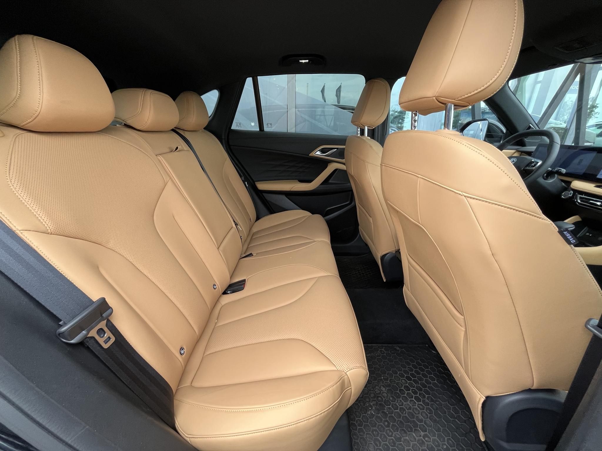 MG HS 1.5 T-GDI PHEV Luxury (Automata) Áfa visszaigényelhető! Magyarországi! Leinformálható! - 11. kép