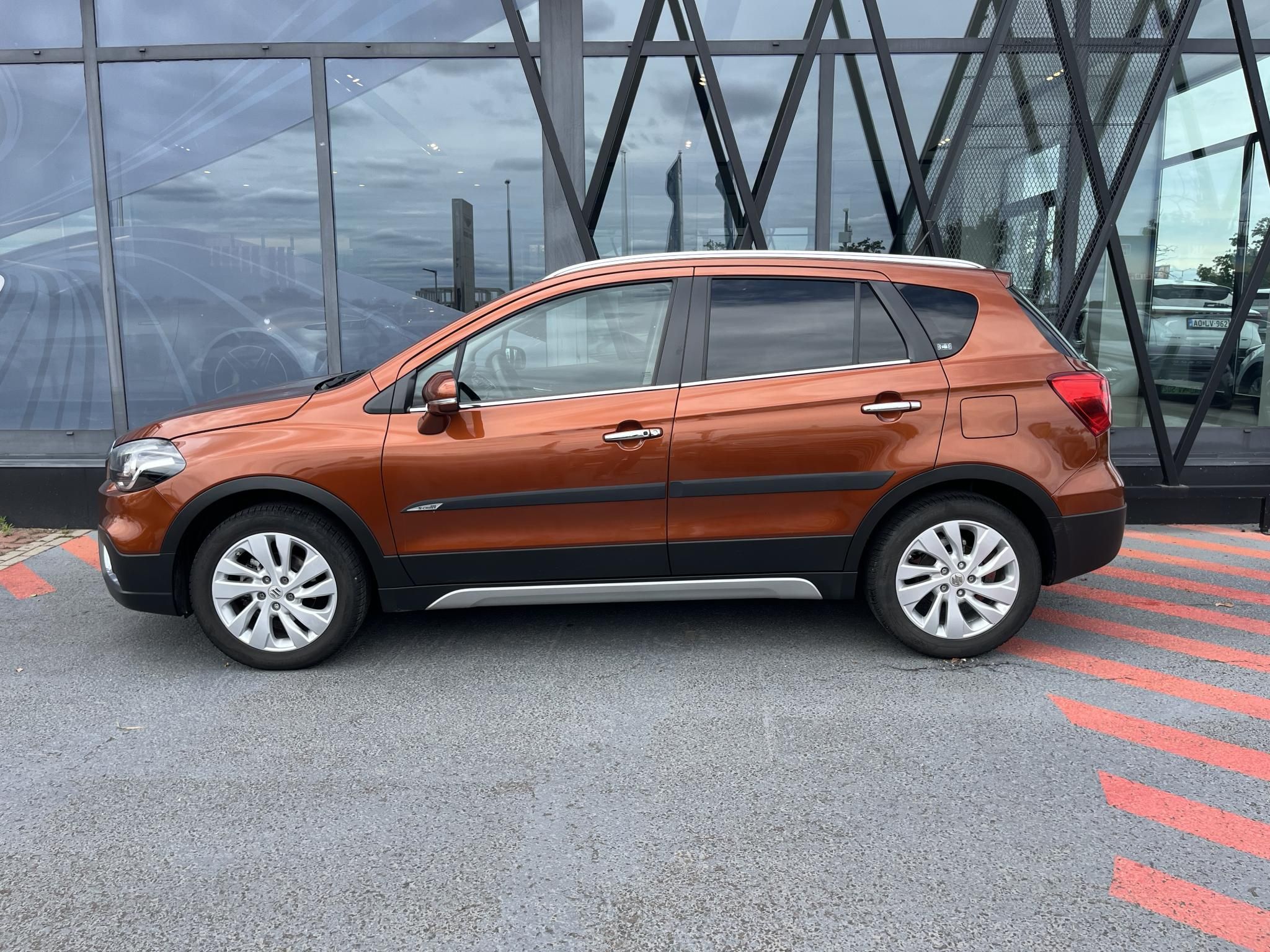 SUZUKI SX4 S-CROSS 1.4 Hybrid GL+ Magyarországi! Leinformálható! Vezetett szervizkönyv! - 8. kép