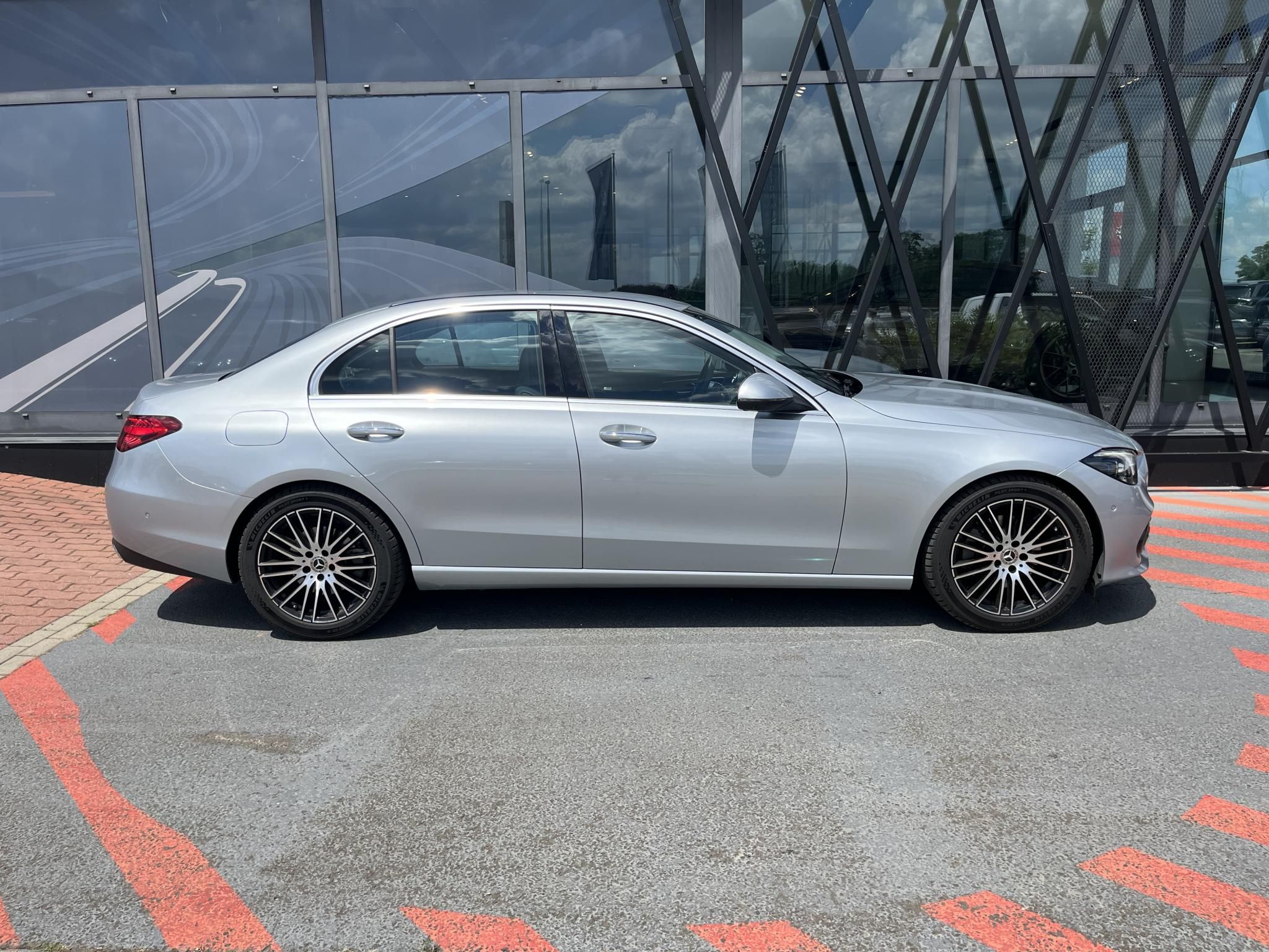 MERCEDES-BENZ C 200 4Matic 9G-TRONIC Mild hybrid drive Garanciális! Magyarországi! Végig szakszervizben szervizelt! - 4. kép