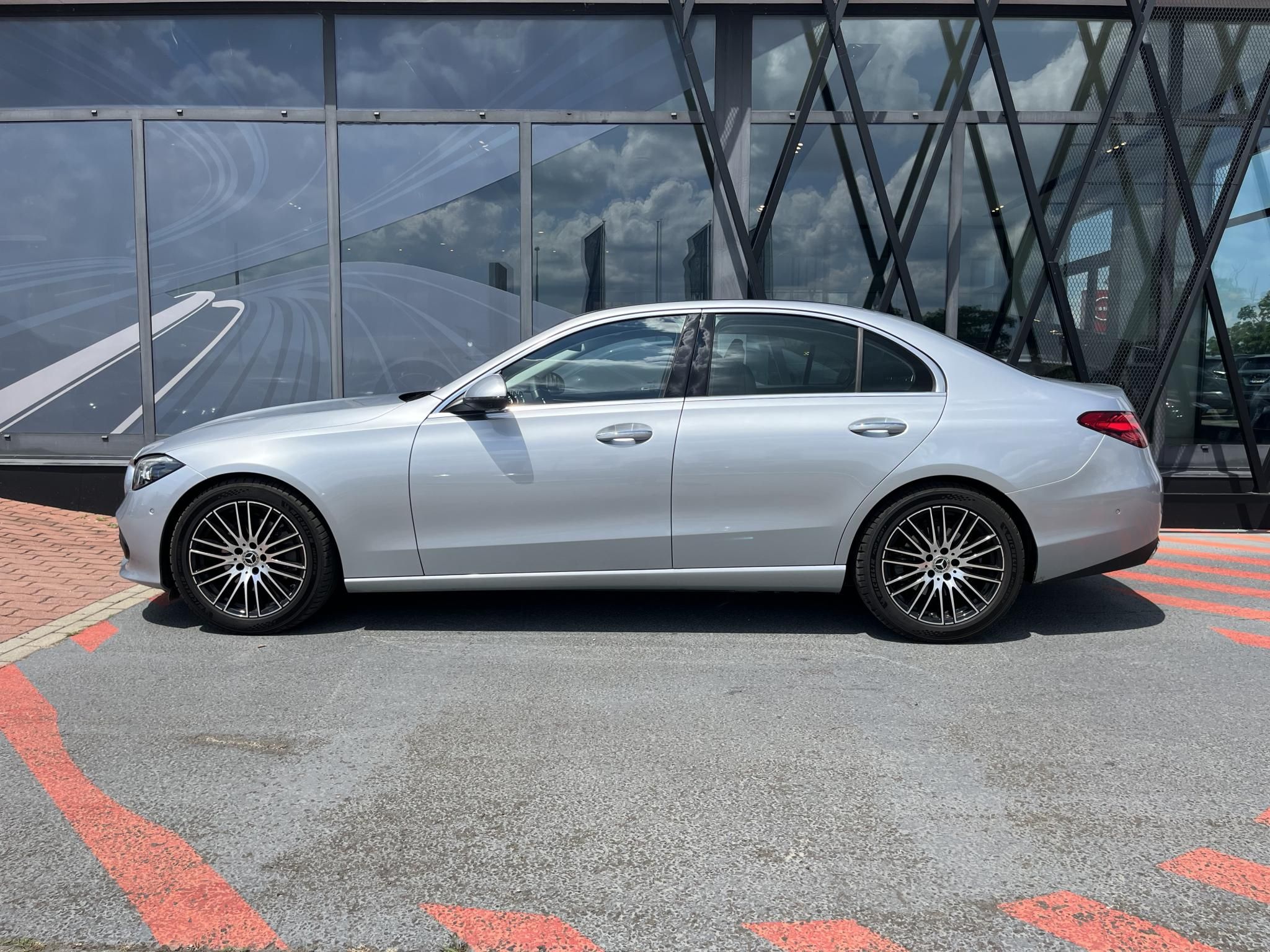 MERCEDES-BENZ C 200 4Matic 9G-TRONIC Mild hybrid drive Garanciális! Magyarországi! Végig szakszervizben szervizelt! - 8. kép