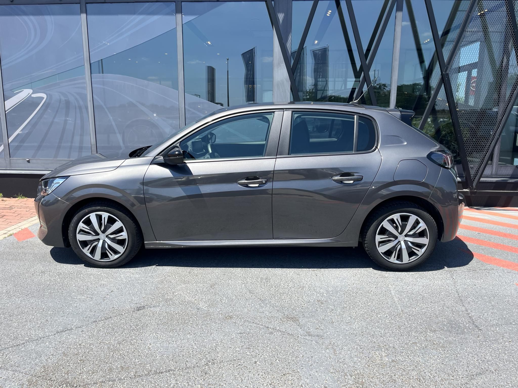 PEUGEOT 208 1.2 PureTech Active Pack Magyarországi! Leinformálható! Rendszeresen karbantartott! - 8. kép