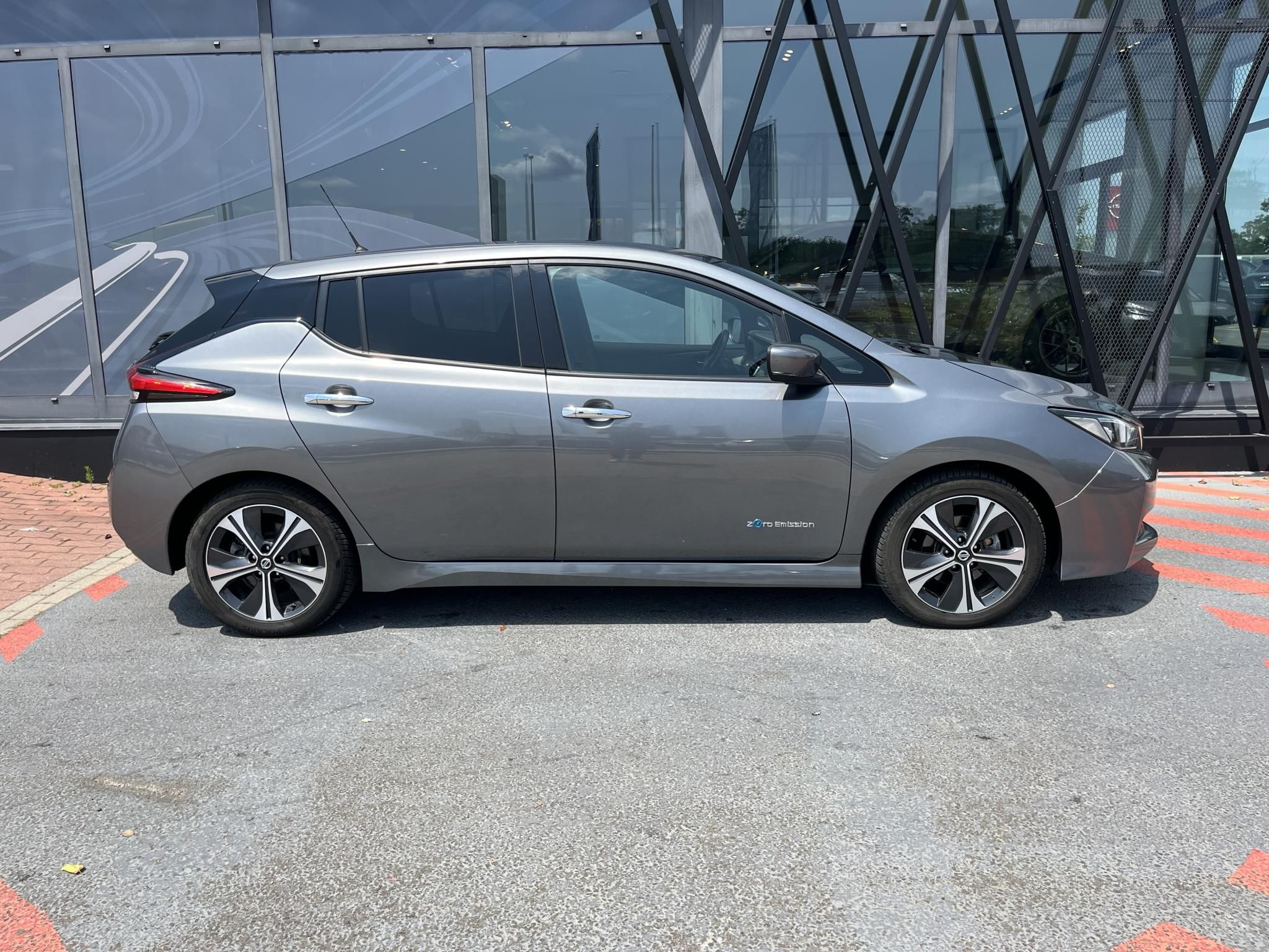 NISSAN LEAF Tekna 40kWh (Automata) Leinformálható! Rendszeresen karbantartott! Bose Hifi! - 4. kép