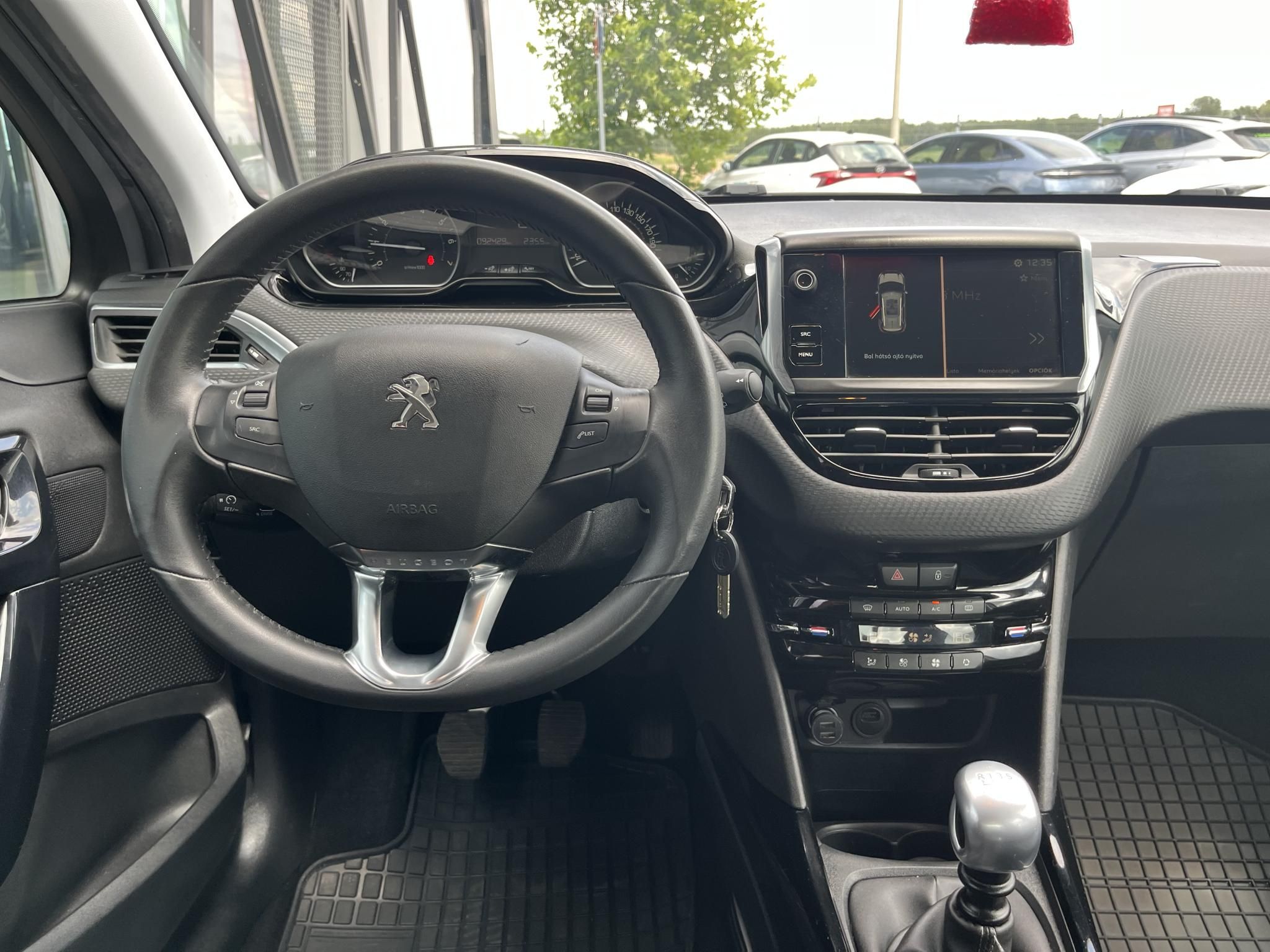 PEUGEOT 2008 1.2 PureTech Active S&S EURO6.3 Magyarországi! Leinformálható! Vezetett szervizkönyv! - 10. kép