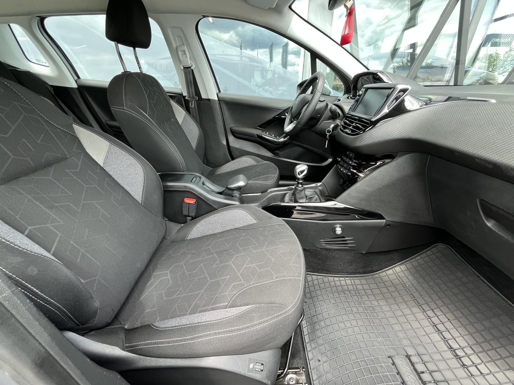 PEUGEOT 2008 1.2 PureTech Active S&S EURO6.3 Magyarországi! Leinformálható! Vezetett szervizkönyv! - 11. kép