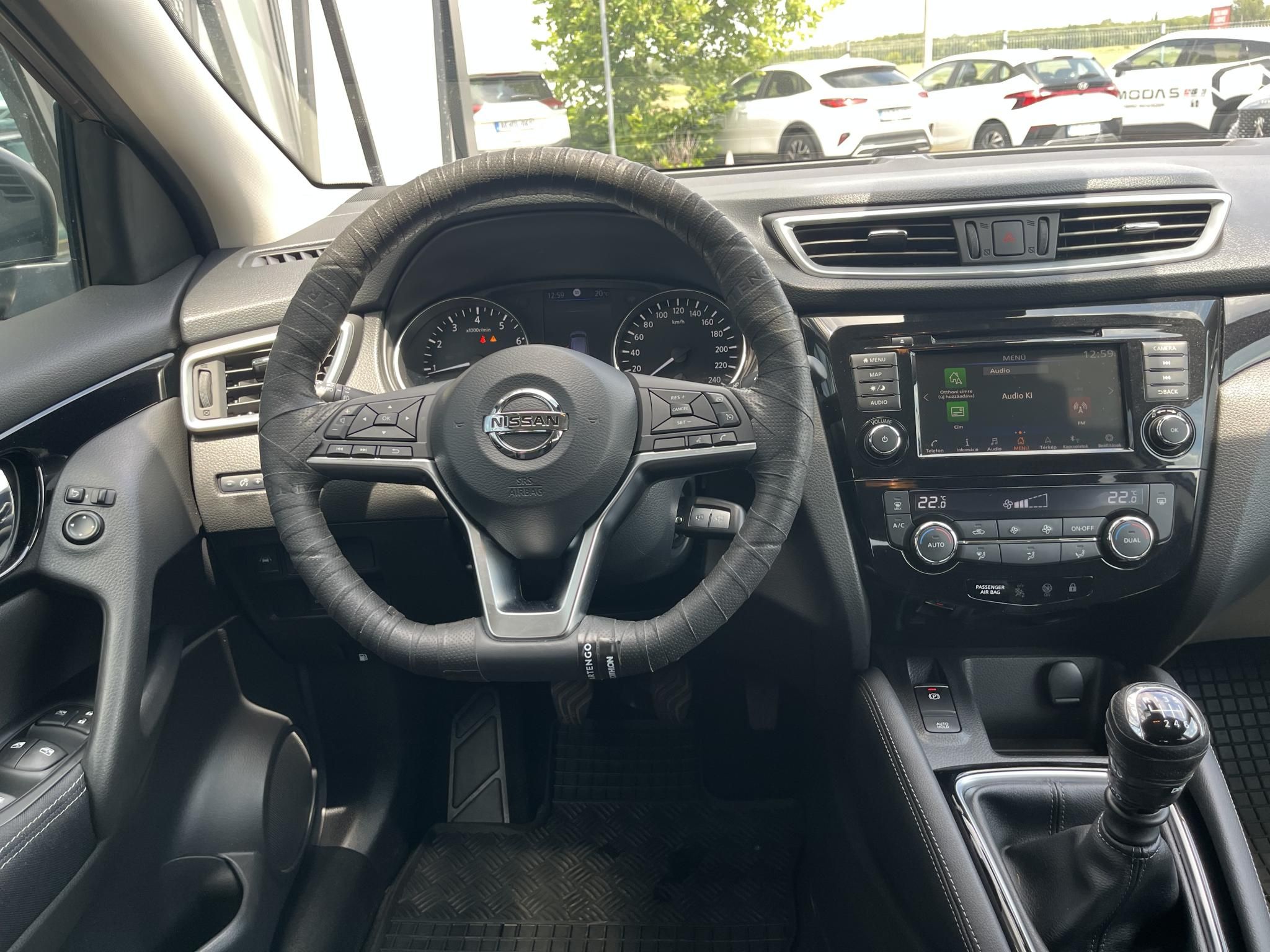 NISSAN QASHQAI 1.3 DIG-T Acenta Magyarországi! Leinformálható! Rendszeresen karbantartott! - 10. kép