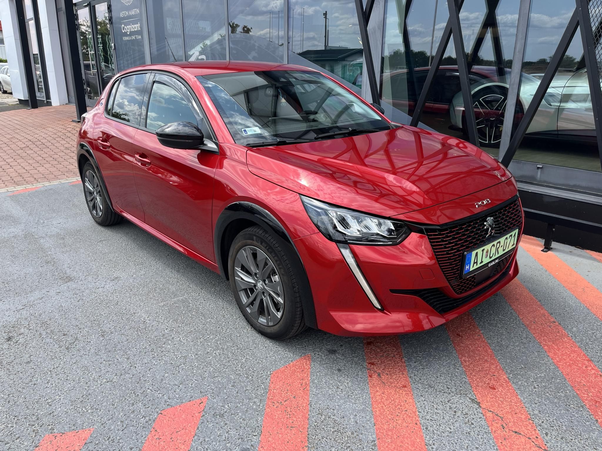 PEUGEOT 208 e208 50kWh Allure Pack Garanciális! Magyarországi! Leinformálható! - 1. kép