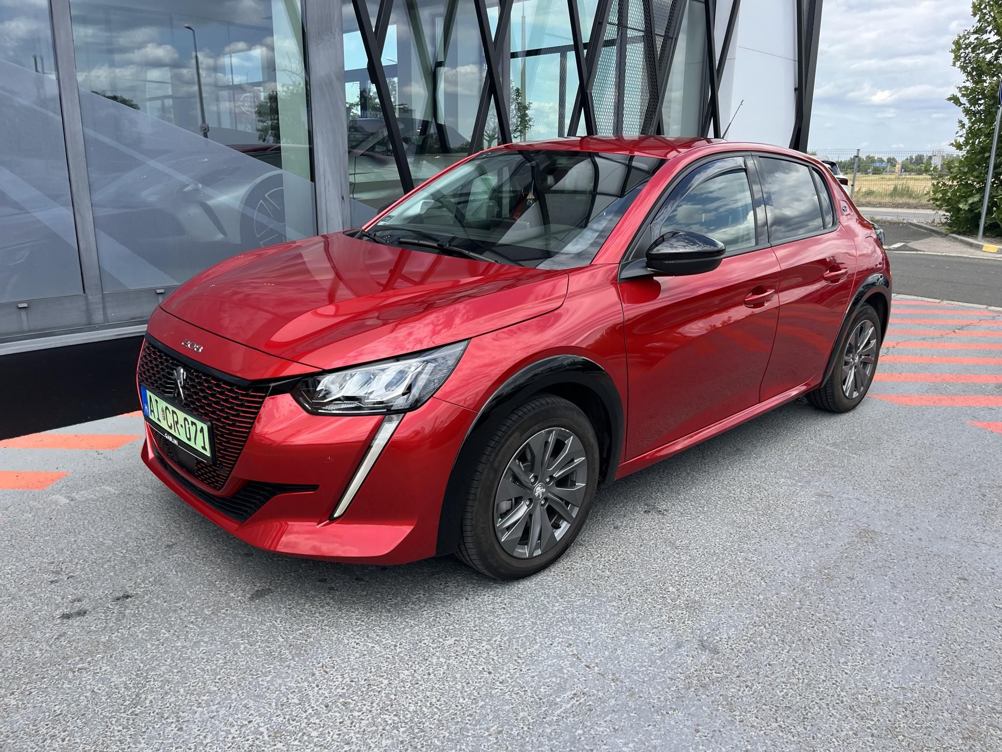 PEUGEOT 208 e208 50kWh Allure Pack Garanciális! Magyarországi! Leinformálható! - 3. kép