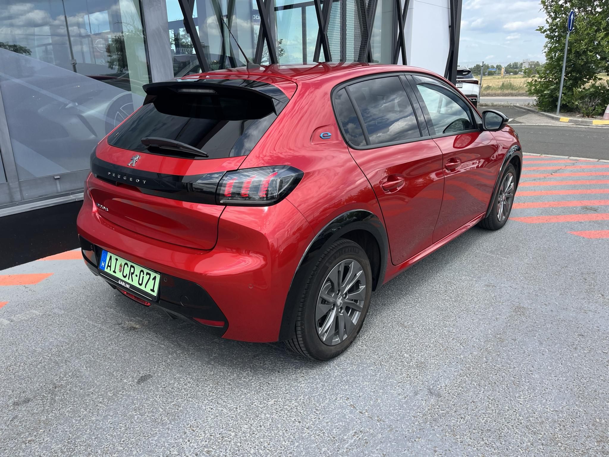 PEUGEOT 208 e208 50kWh Allure Pack Garanciális! Magyarországi! Leinformálható! - 5. kép