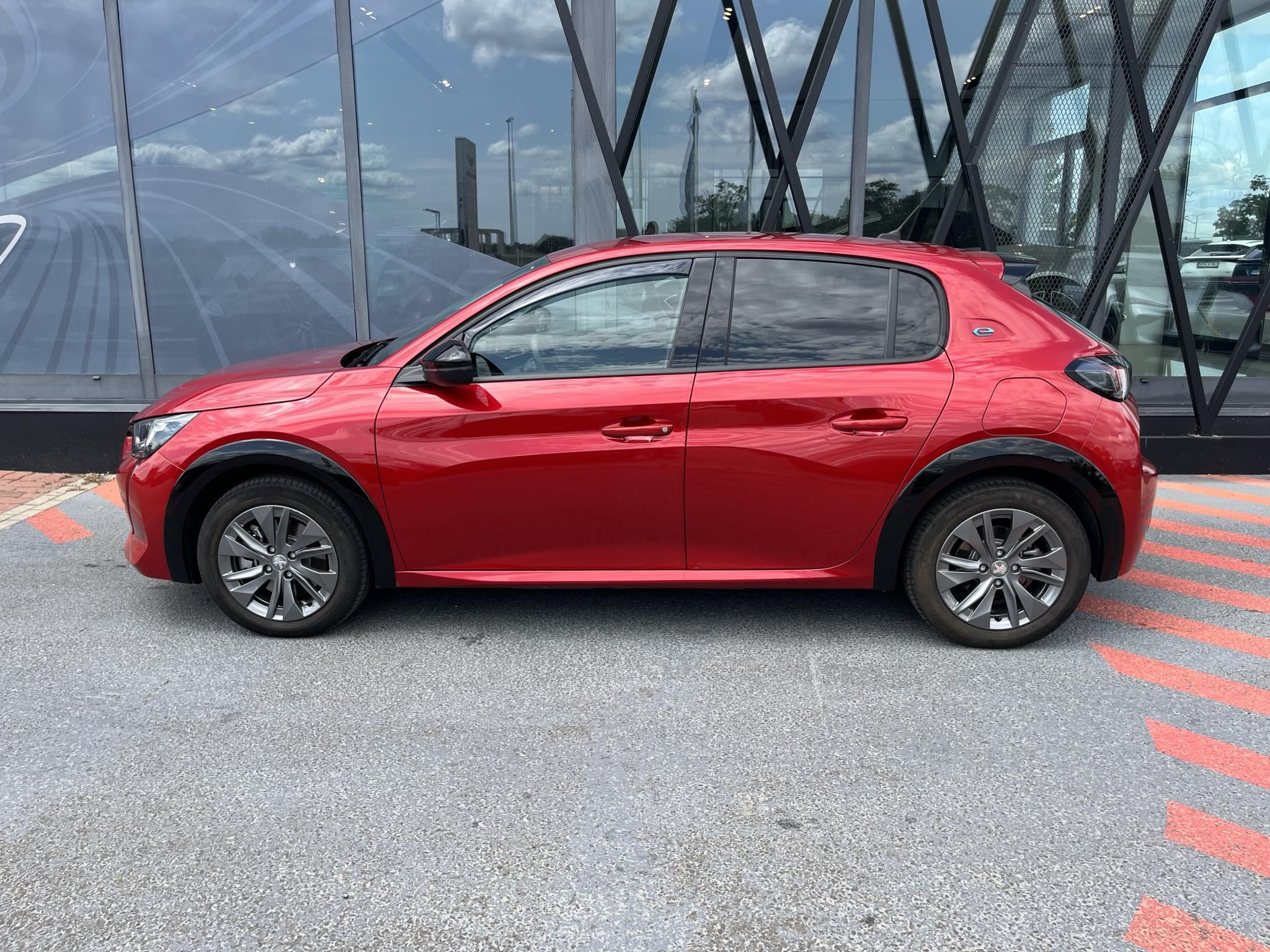 PEUGEOT 208 e208 50kWh Allure Pack Garanciális! Magyarországi! Leinformálható! - 8. kép