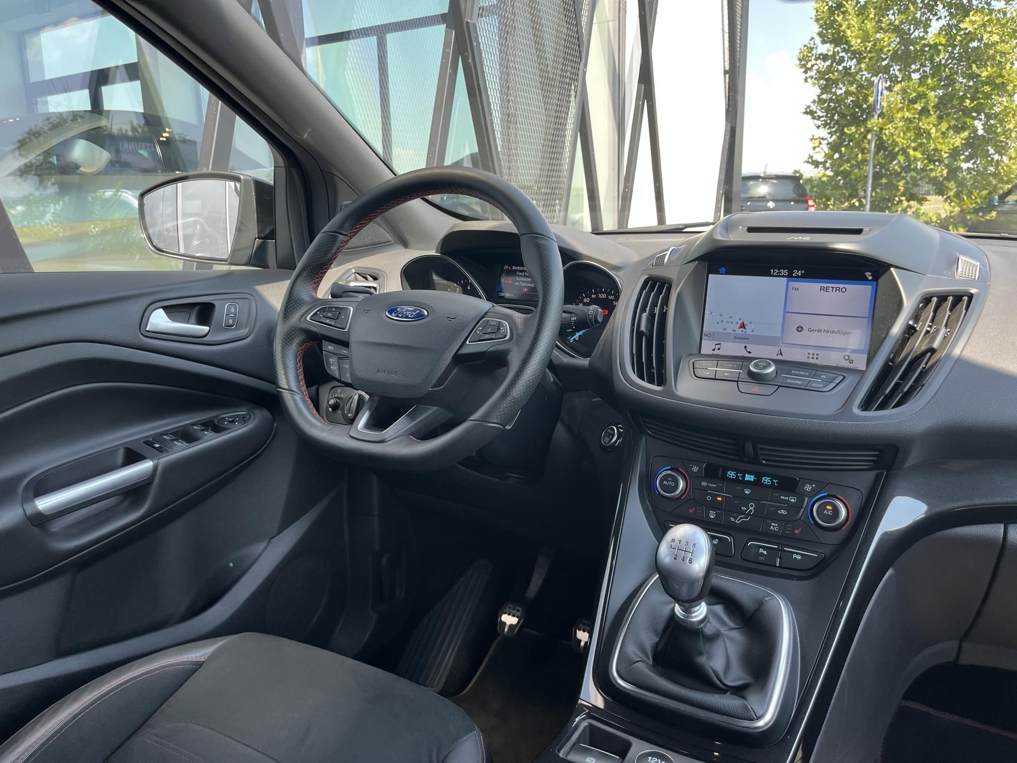 FORD KUGA 1.5 EcoBoost ST-Line Magyarországi! Leinformálható! Vezetett szervizkönyv! - 9. kép