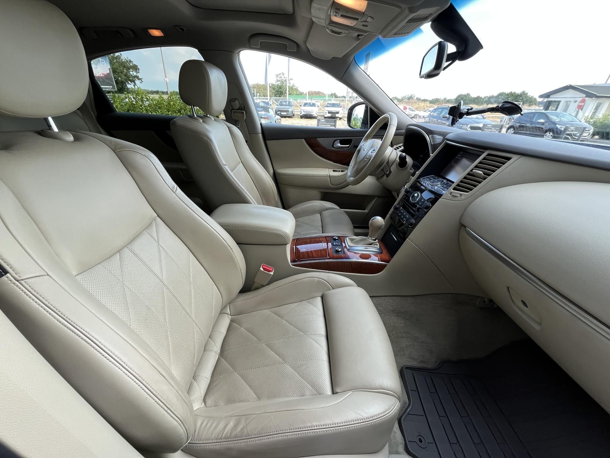 INFINITI QX70 3.0 d S Premium (Automata) Magyarországi! Leinformálható! Végig vezetett szervizkönyv! - 11. kép