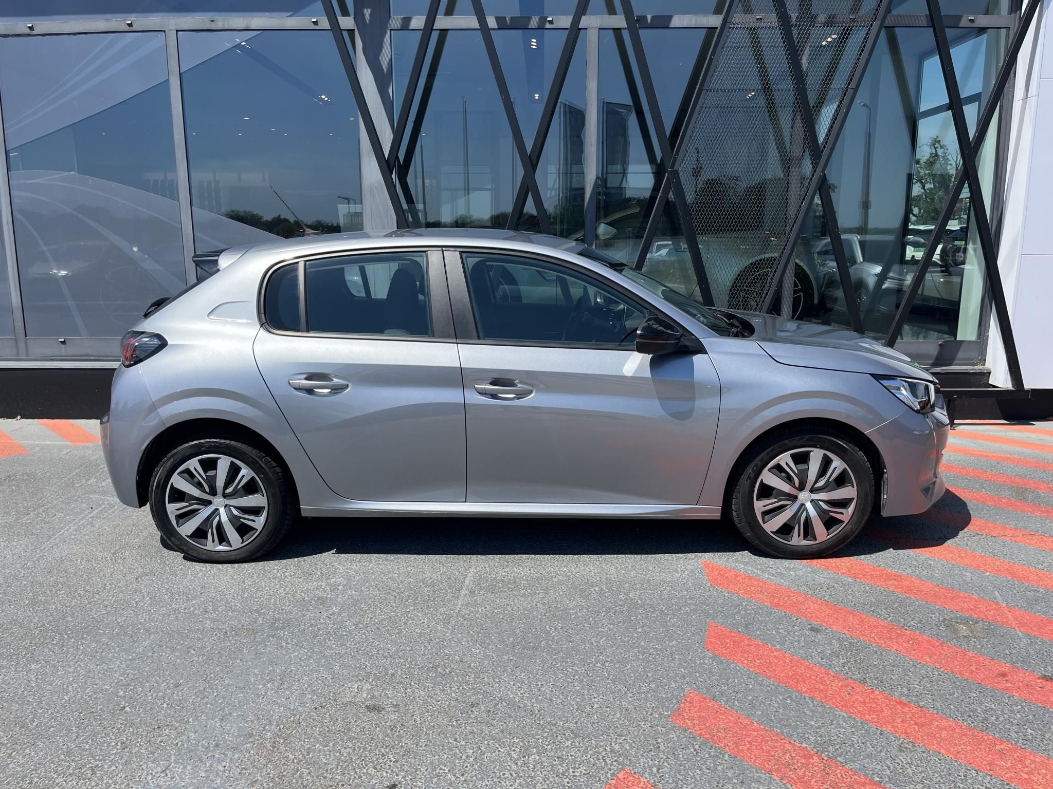 PEUGEOT 208 1.2 PureTech Active Áfa visszaigényelhető! Garanciális! Magyarországi! Leinformálható! - 4. kép