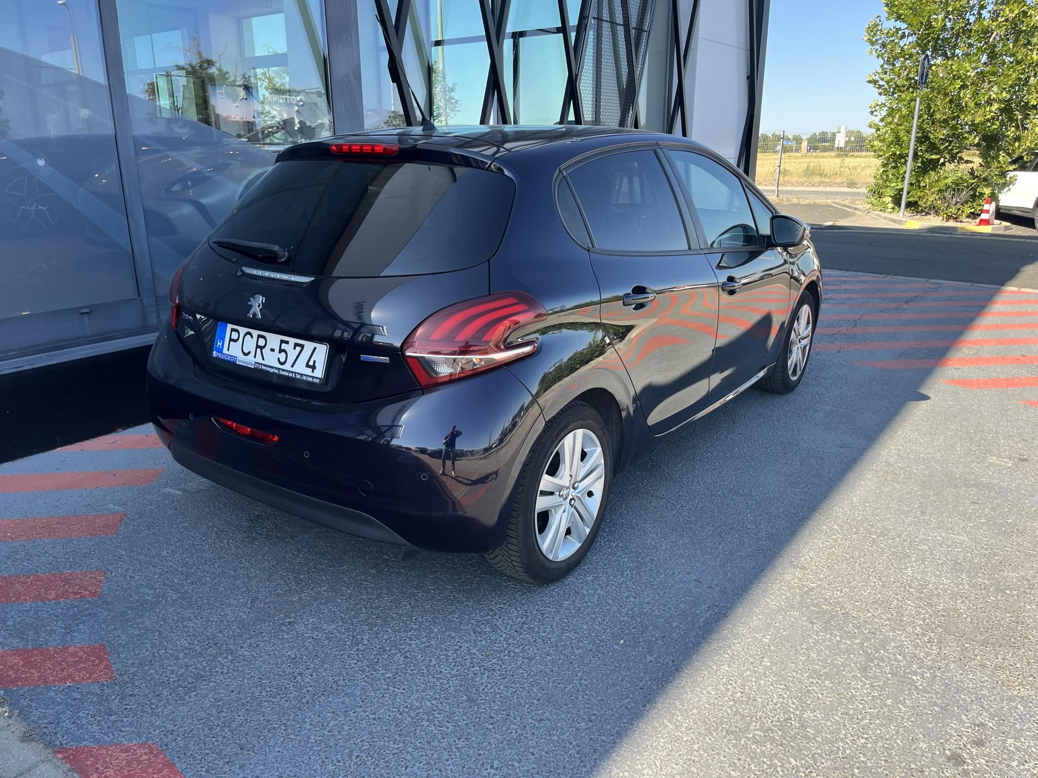 PEUGEOT 208 1.2 PureTech Style Magyarországi! Leinformálható! Végig vezetett szervizkönyv! - 5. kép