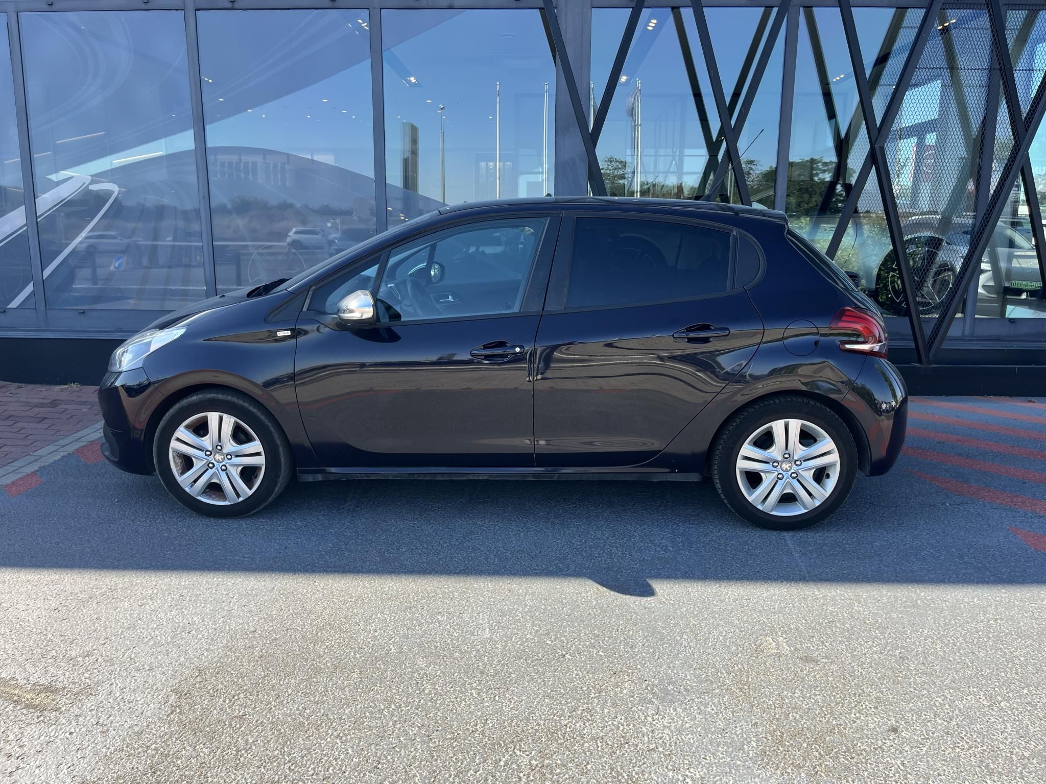 PEUGEOT 208 1.2 PureTech Style Magyarországi! Leinformálható! Végig vezetett szervizkönyv! - 8. kép