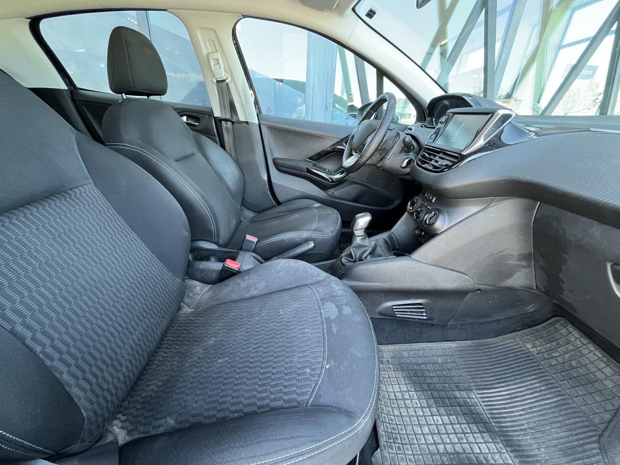 PEUGEOT 208 1.2 PureTech Style Magyarországi! Leinformálható! Végig vezetett szervizkönyv! - 11. kép