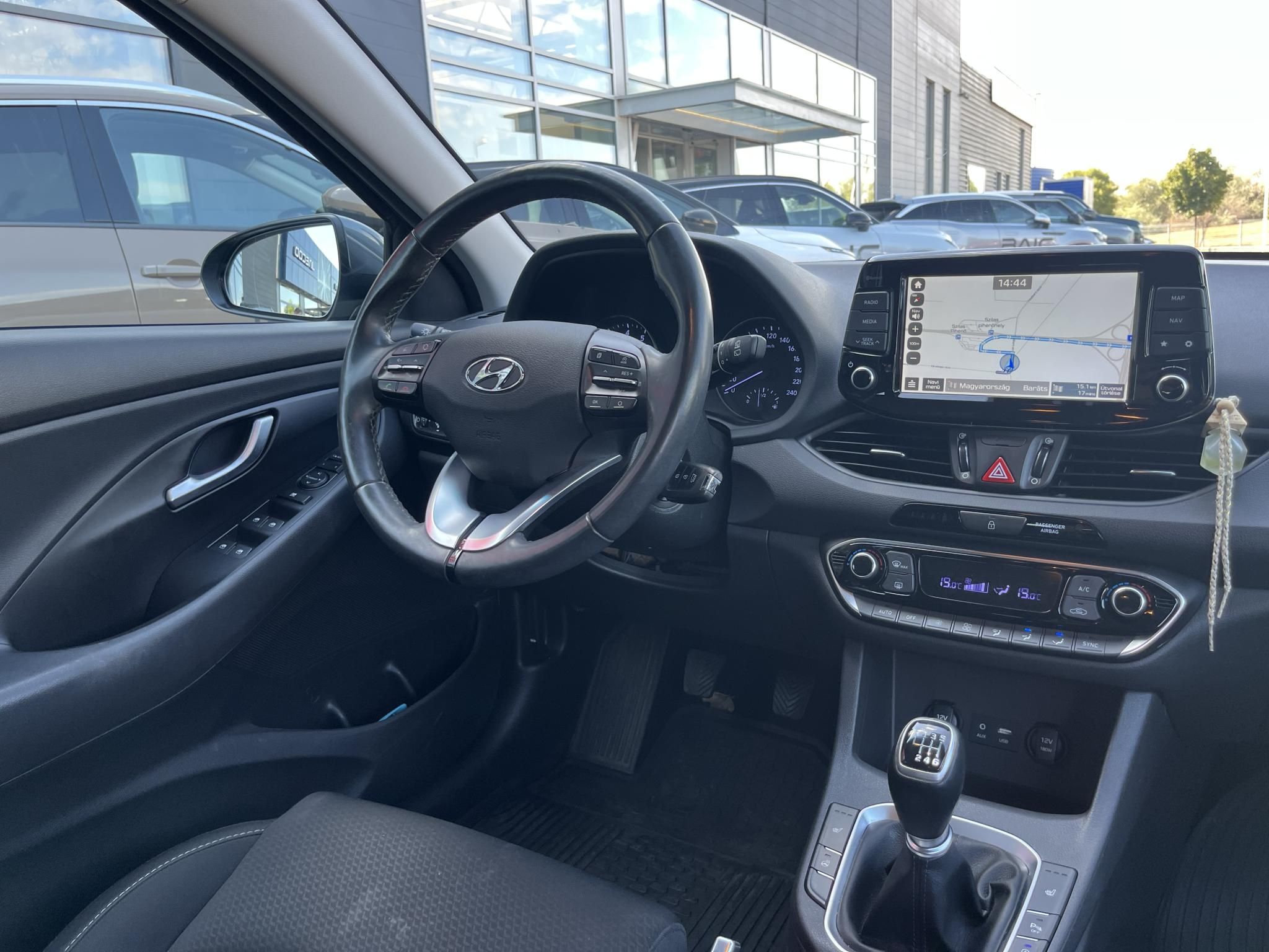 HYUNDAI I30 1.4 T-GDi Prime '20 Magyarországi! Leinformálható! Végig vezetett szervizkönyv! - 9. kép