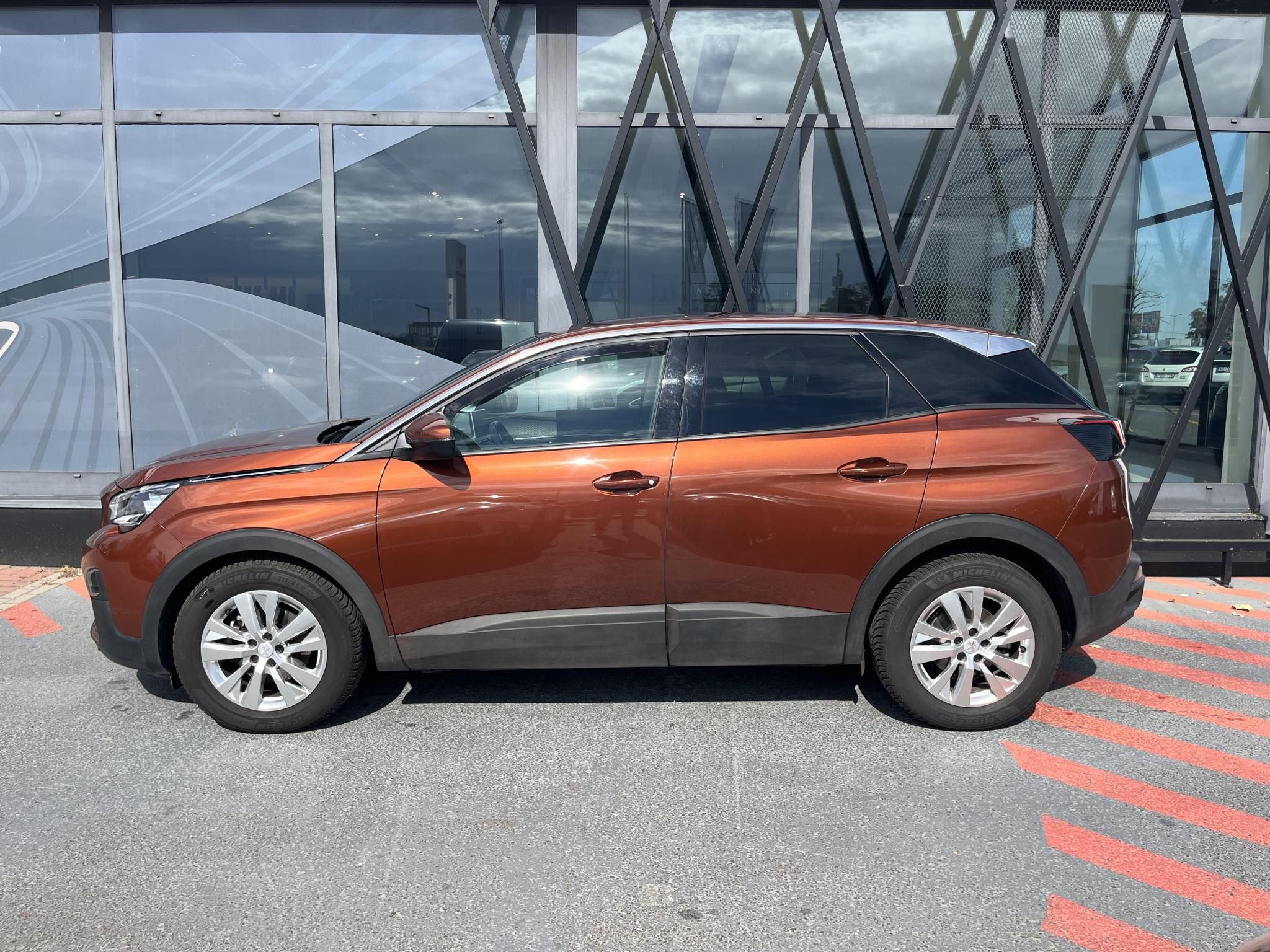 PEUGEOT 3008 1.2 PureTech Active EURO6.2 Magyarországi! Leinformálható! Vezetett szervizkönyv! - 8. kép