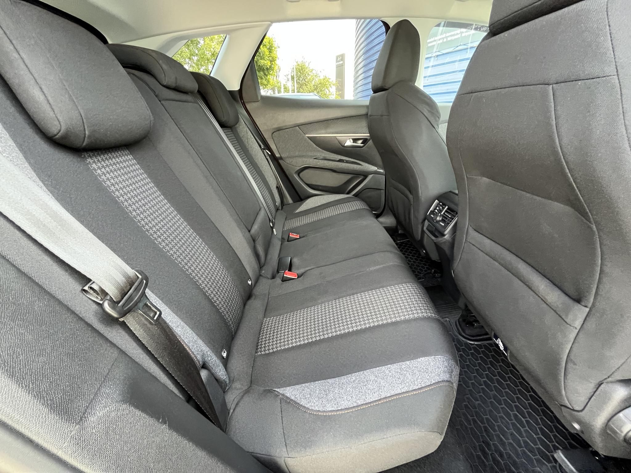 PEUGEOT 3008 1.2 PureTech Active EURO6.2 Magyarországi! Leinformálható! Vezetett szervizkönyv! - 12. kép