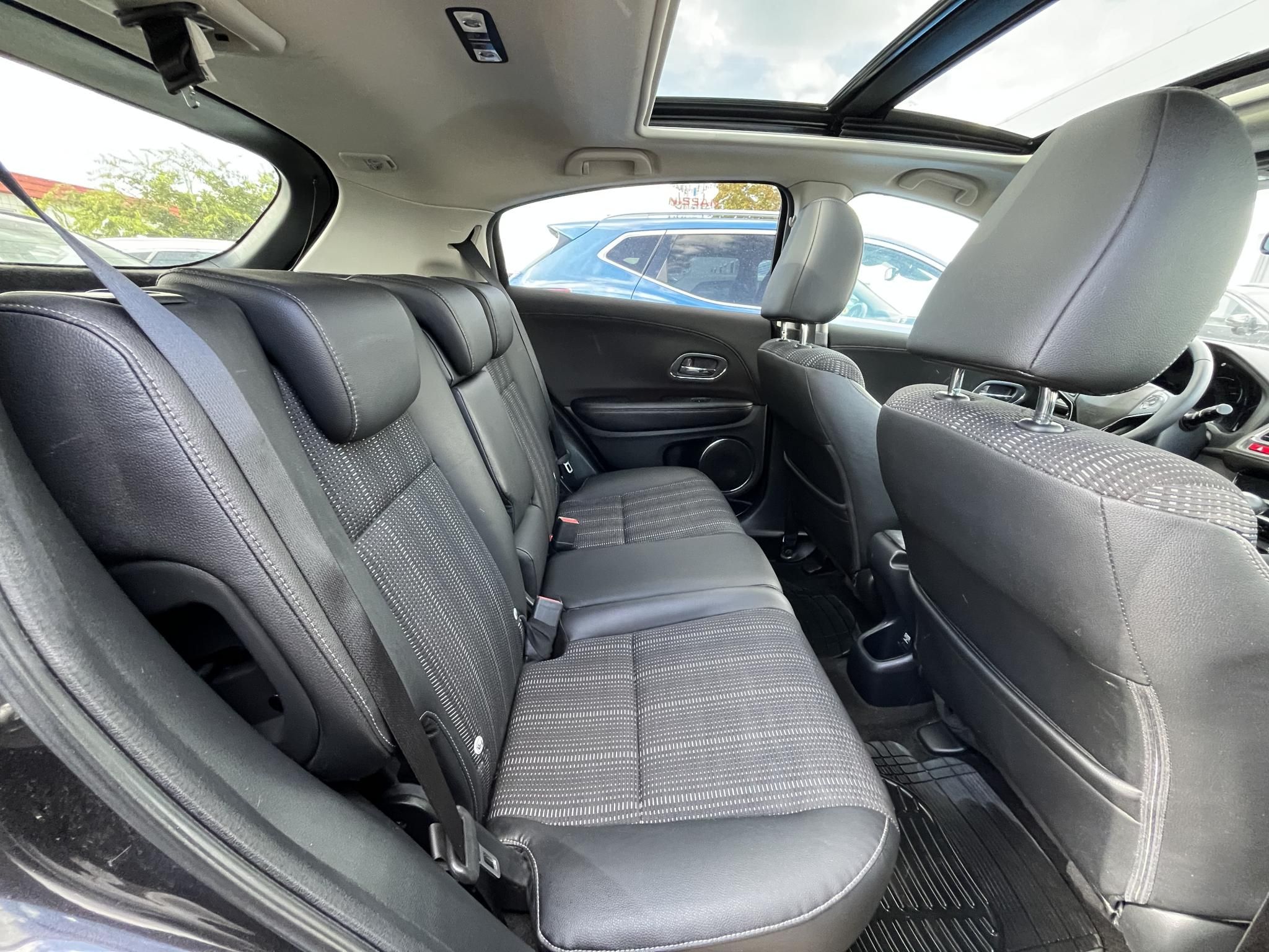 HONDA HR-V 1.5 Executive CVT Magyarországi! Leinformálható! Rendszeresen karbantartott! - 12. kép