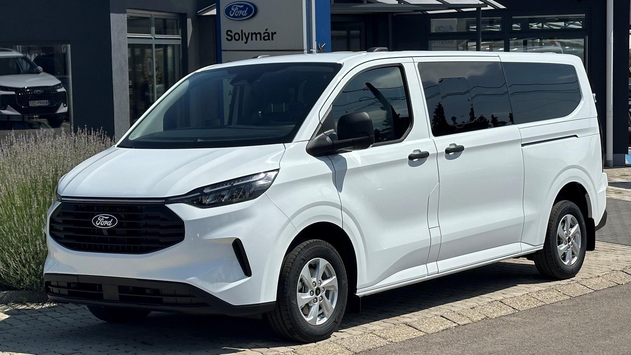 FORD TRANSIT Custom 2.0 TDCi 320 L2H1 Trend KÉSZLETRŐL AZONNAL! 9 személyes változat megvásárolható 3%-os KAVOSZ Lízingre